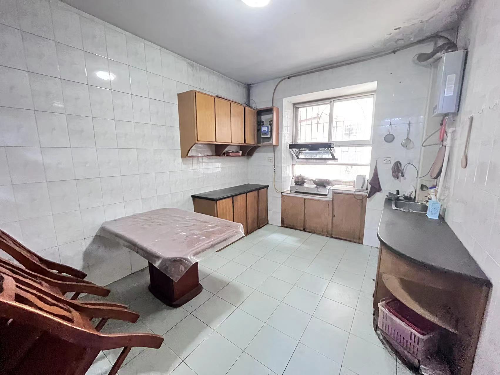 解放街散盘 2室1厅1卫 25.8万 解放街散盘 2室1厅1卫 25.8万室内图