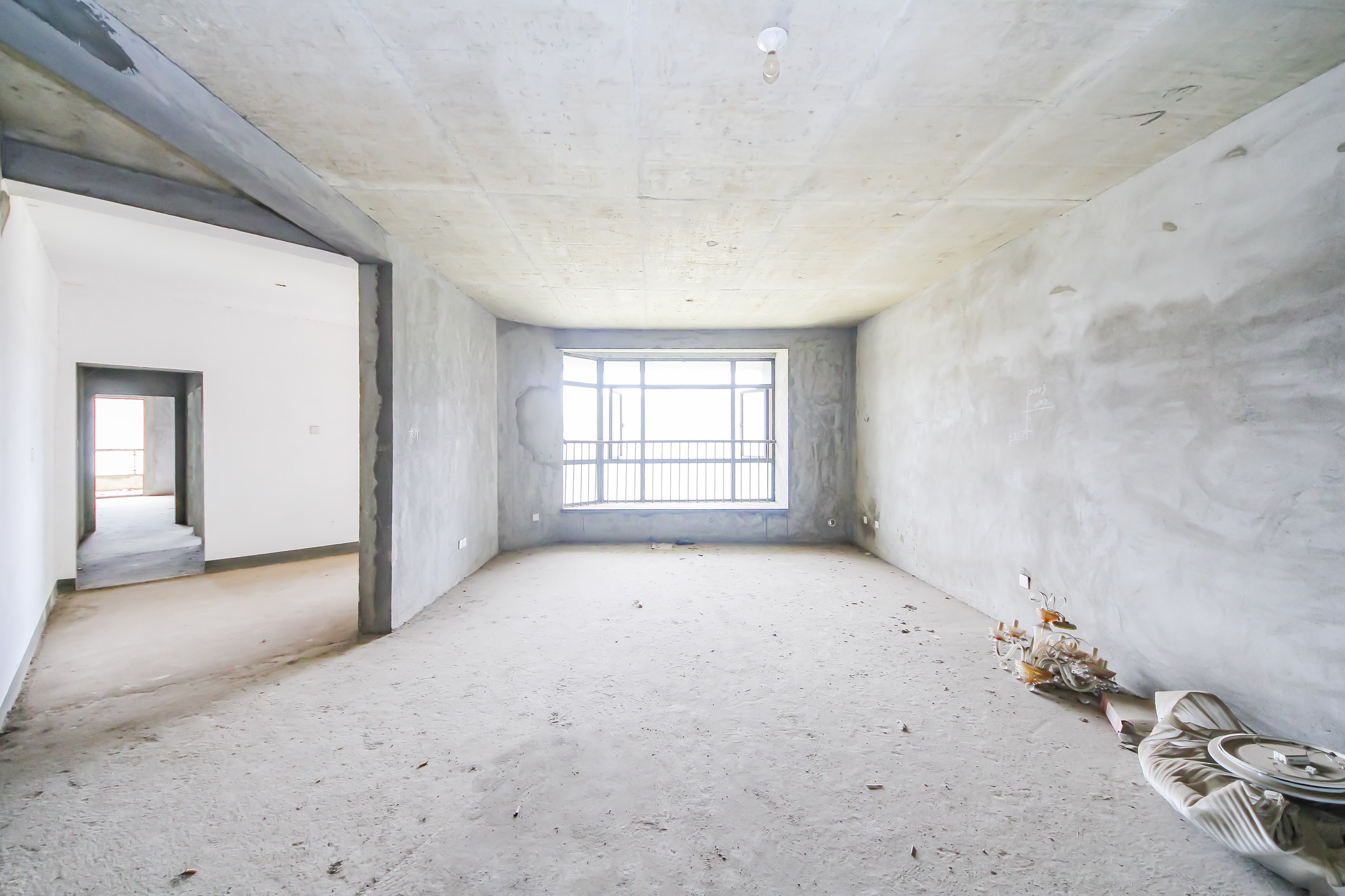 双湾国际(湘江御景花园) 4室2厅2卫 175.0万 双湾国际(湘江御景花园) 4室2厅2卫 175.0万客厅