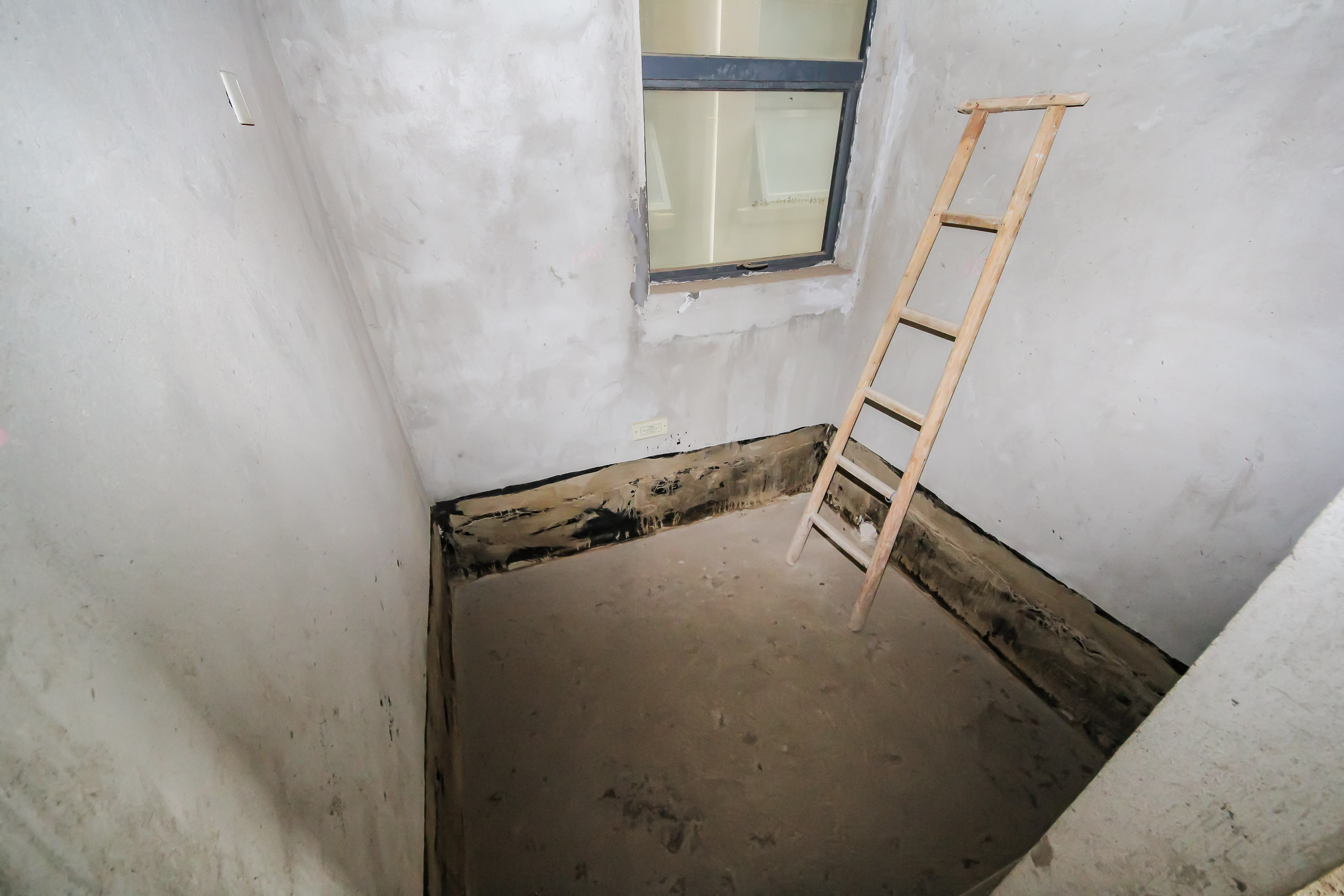 双湾国际(湘江御景花园) 4室2厅2卫 175.0万 双湾国际(湘江御景花园) 4室2厅2卫 175.0万其他