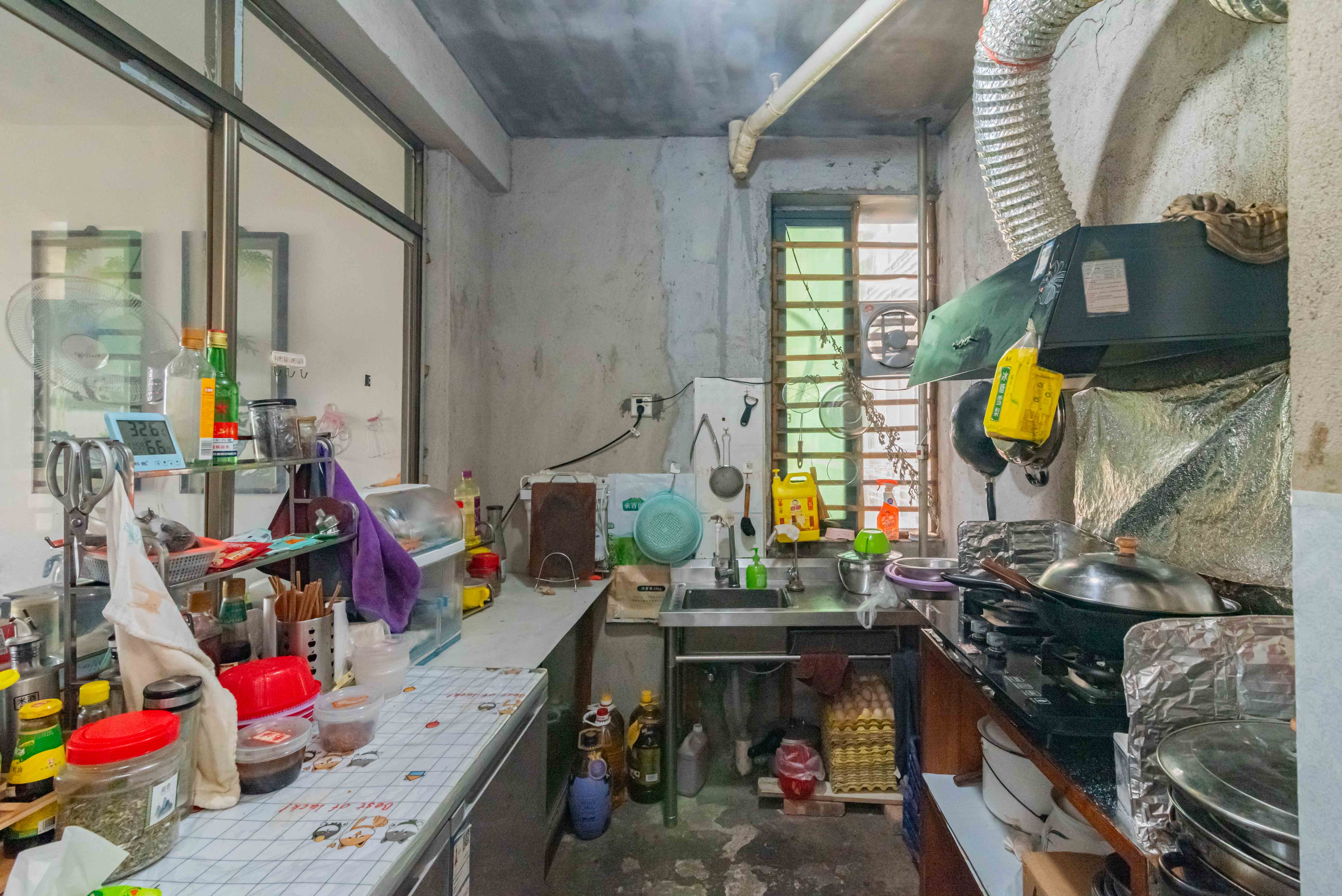 申湘宽境  2室2厅1卫    42.0万厨房