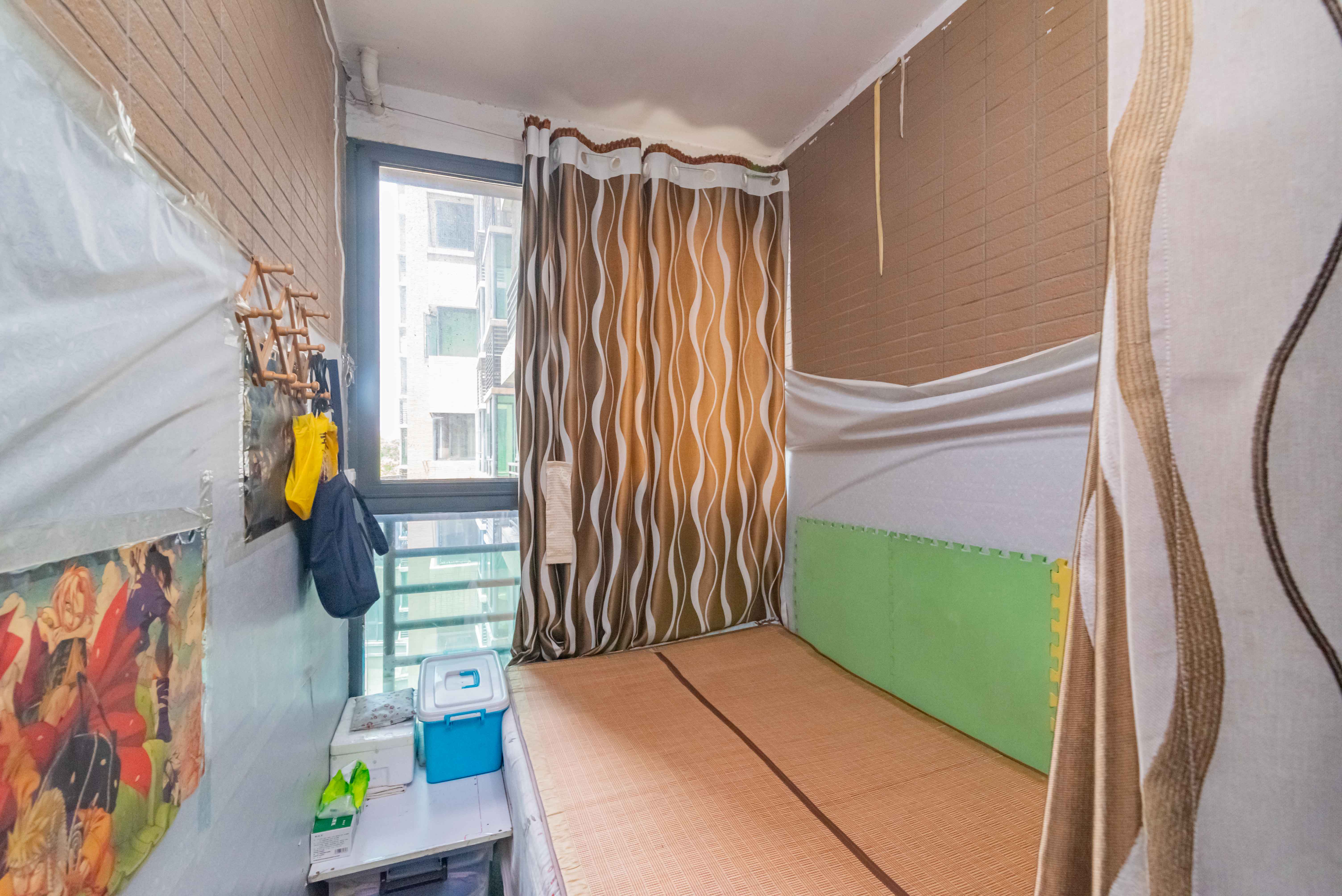 申湘宽境  2室2厅1卫    42.0万卧室