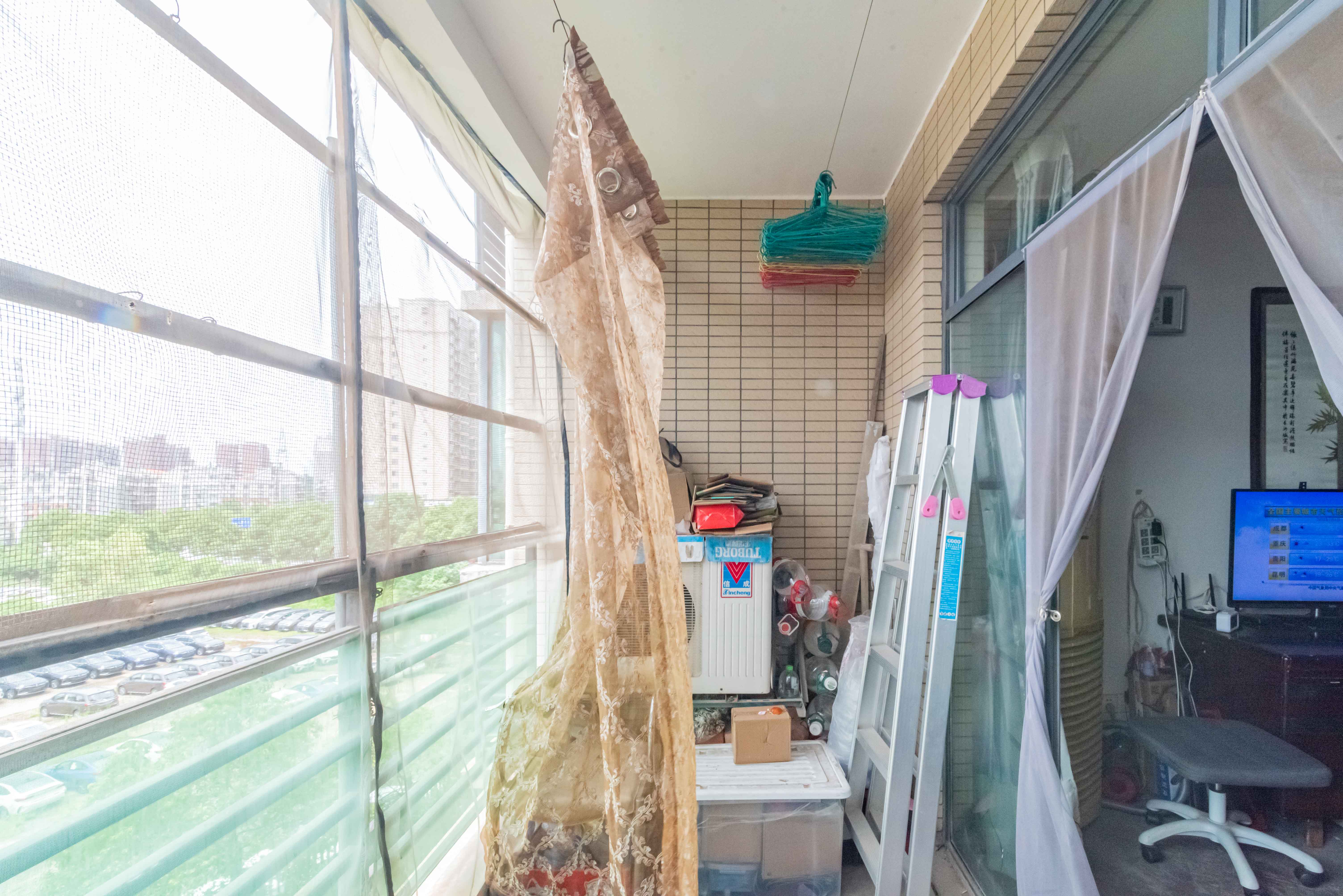 申湘宽境  2室2厅1卫    42.0万阳台