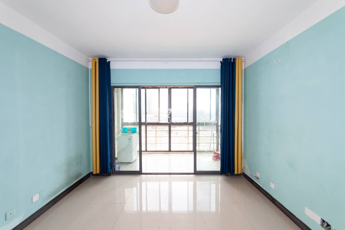 鼎丰前城 2室2厅1卫 52.0万 鼎丰前城 2室2厅1卫 52.0万客厅