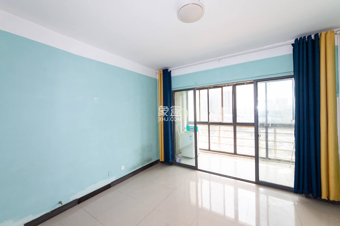 鼎丰前城 2室2厅1卫 52.0万 鼎丰前城 2室2厅1卫 52.0万客厅