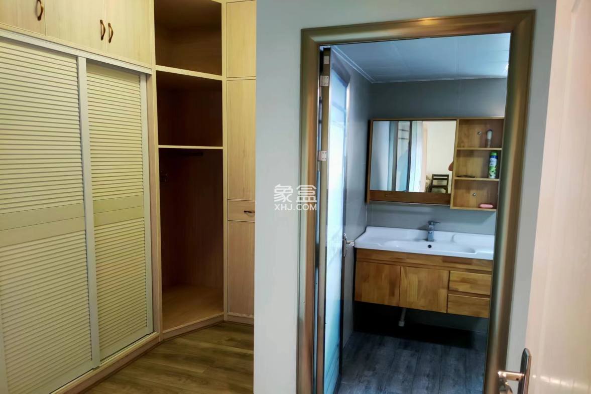 奥园广场 3室2厅2卫 90.0万 奥园广场 3室2厅2卫 90.0万室内图