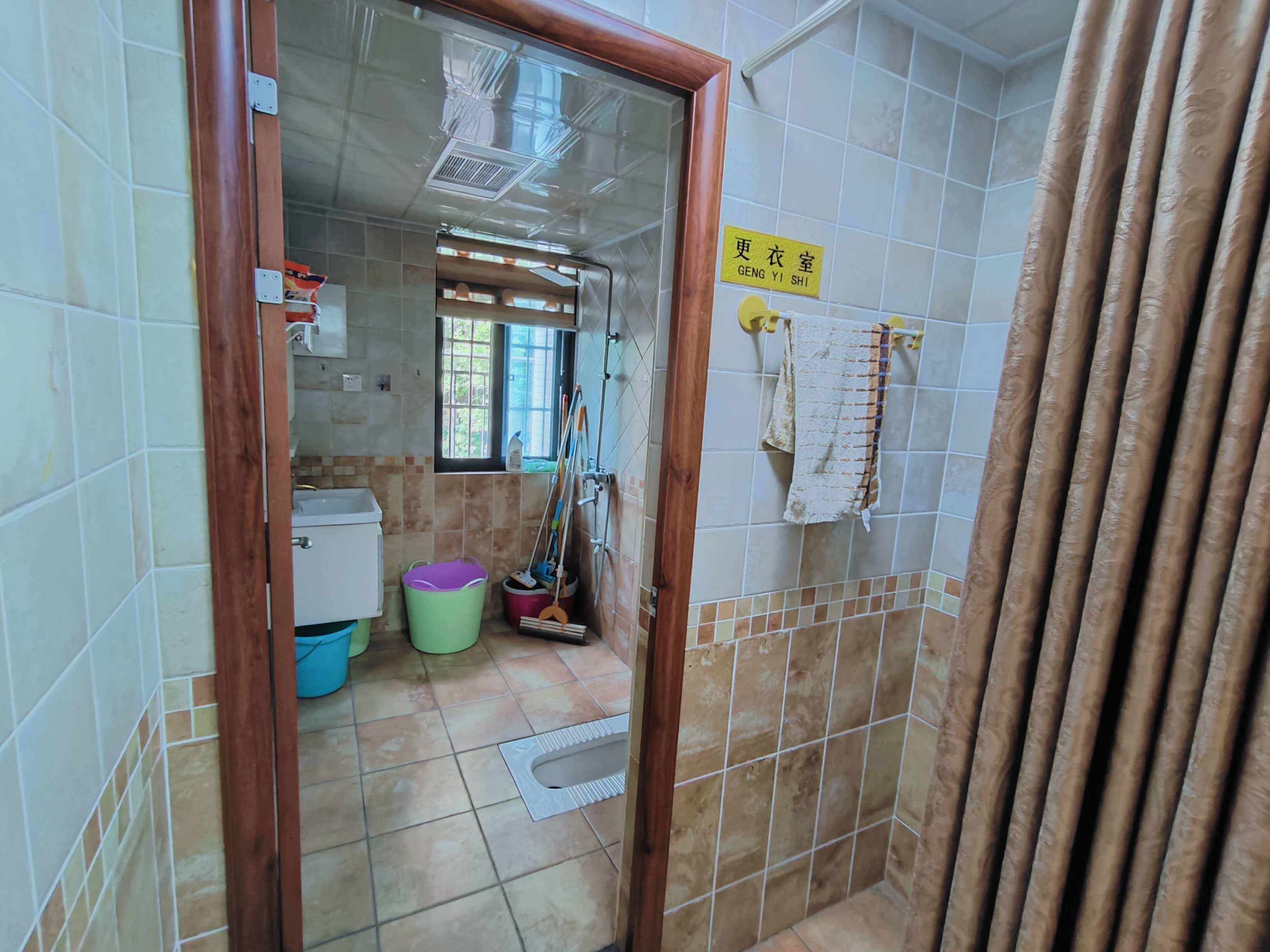 金碧花园 4室2厅2卫 100.0万 金碧花园 4室2厅2卫 100.0万室内图