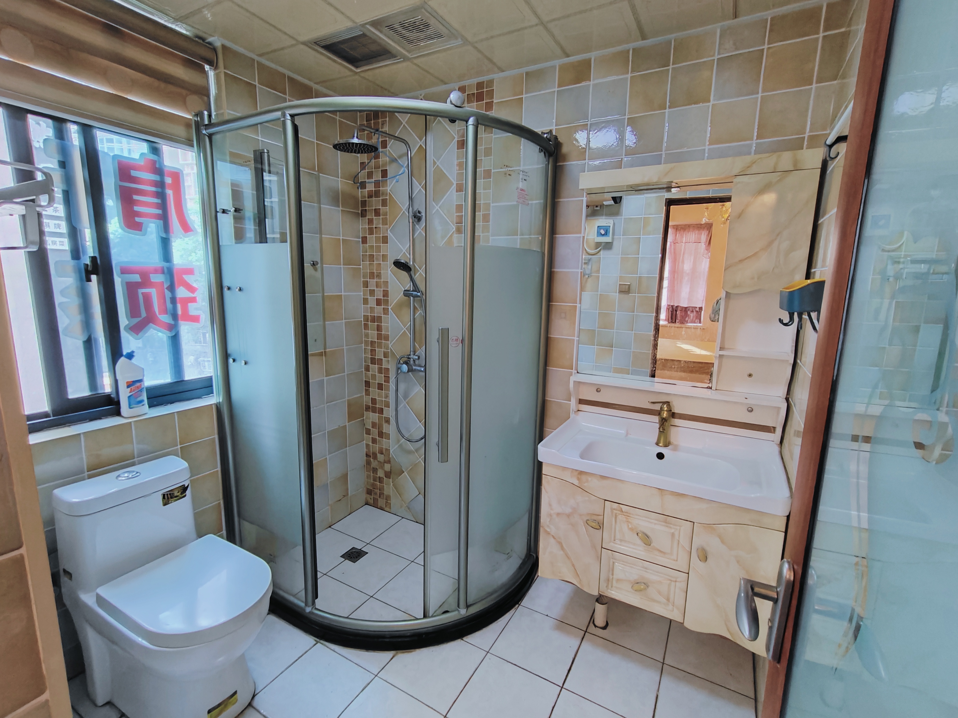 金碧花园 4室2厅2卫 100.0万 金碧花园 4室2厅2卫 100.0万室内图