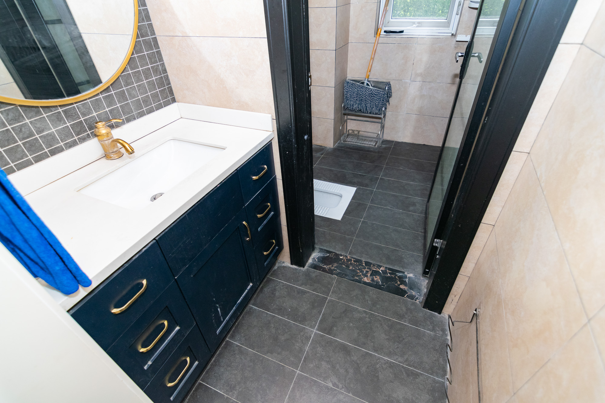 新华联梦想城 4室2厅2卫 126.00万 新华联梦想城 4室2厅2卫 126.00万卫生间