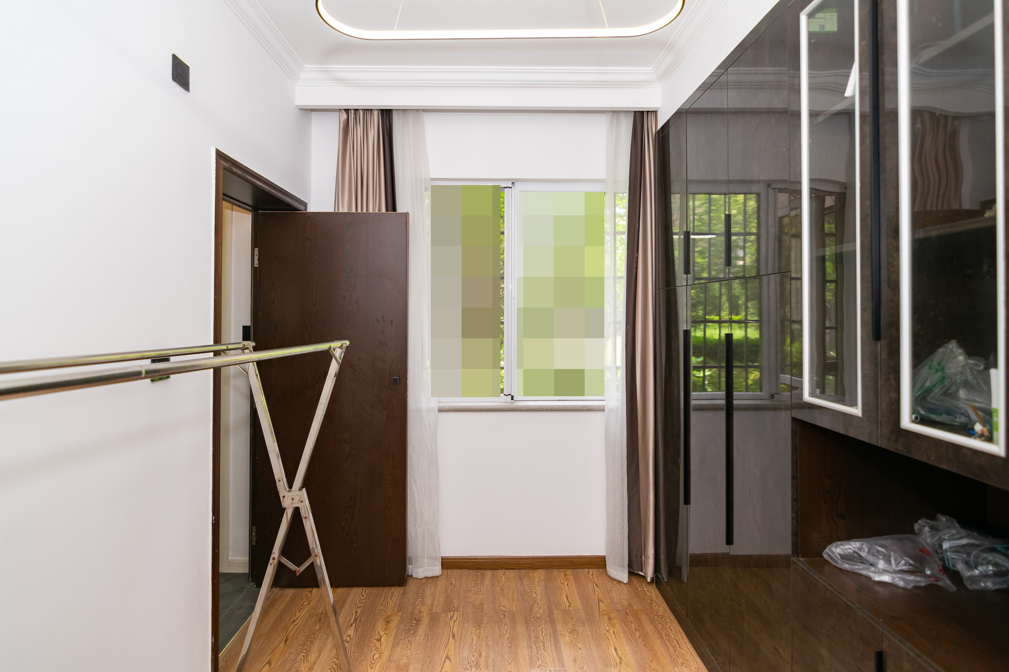 新华联梦想城 4室2厅2卫 126.00万 新华联梦想城 4室2厅2卫 126.00万卧室