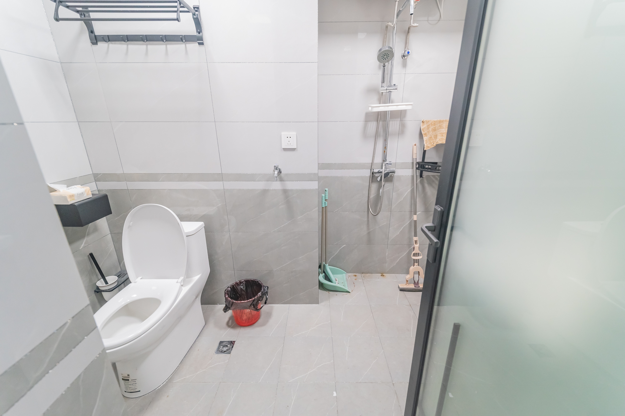 世景国际广场 1室1厅1卫 48.0万 世景国际广场 1室1厅1卫 48.0万卫生间