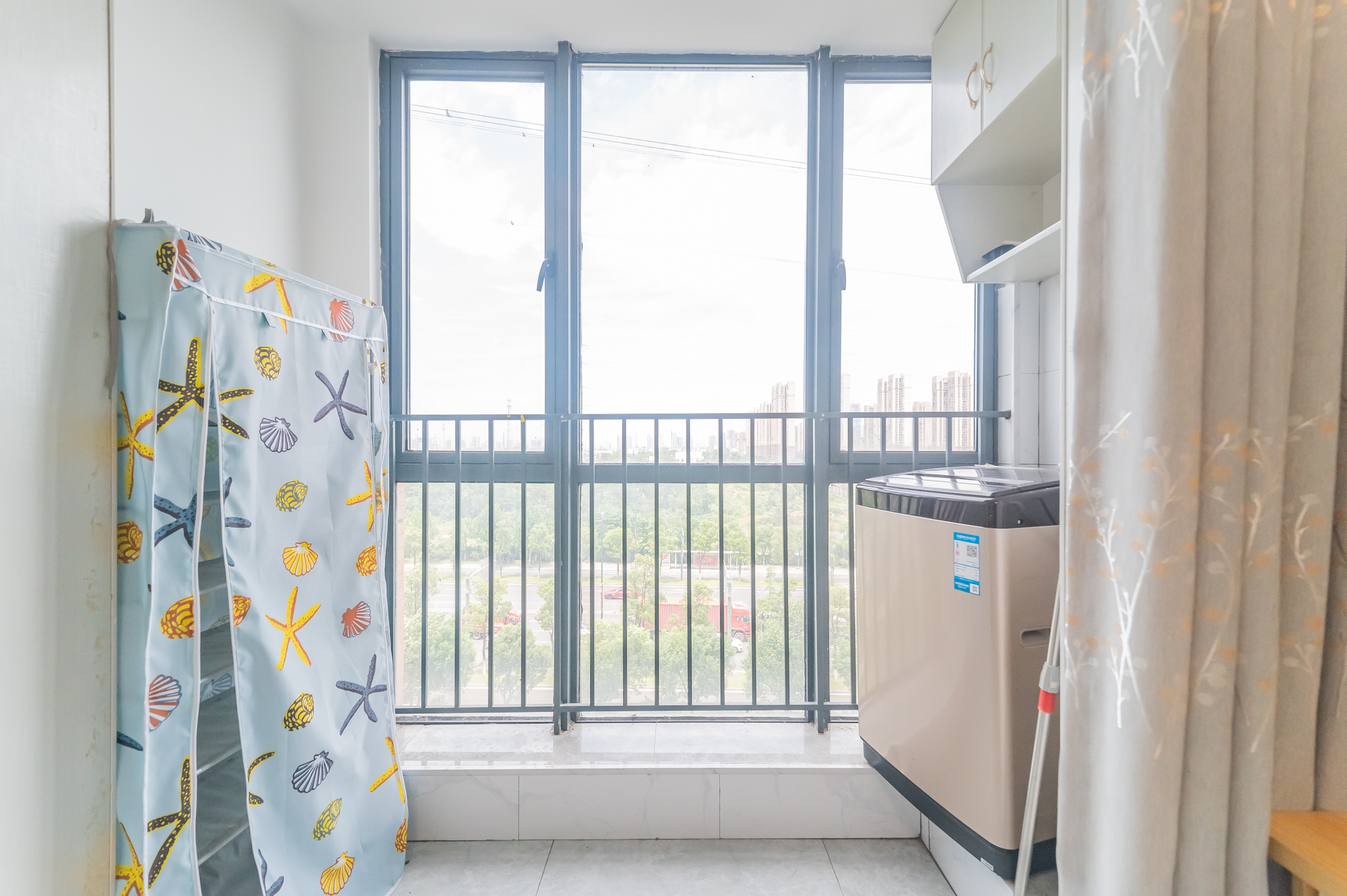 海伦春天 1室1厅1卫 29.73万 海伦春天 1室1厅1卫 29.73万阳台