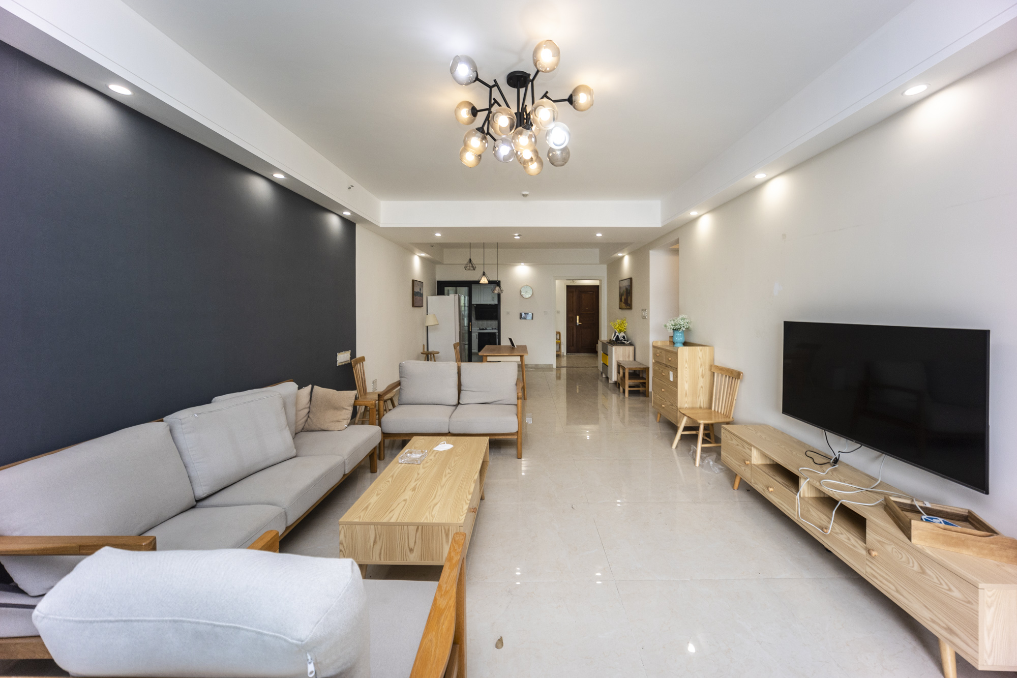 中建江山壹號(hào)  5室2廳2衛(wèi)    399.0萬客廳