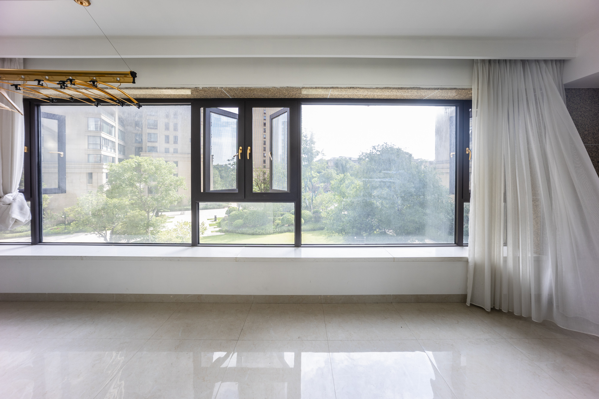 中建江山壹號(hào)  5室2廳2衛(wèi)    399.0萬陽臺(tái)