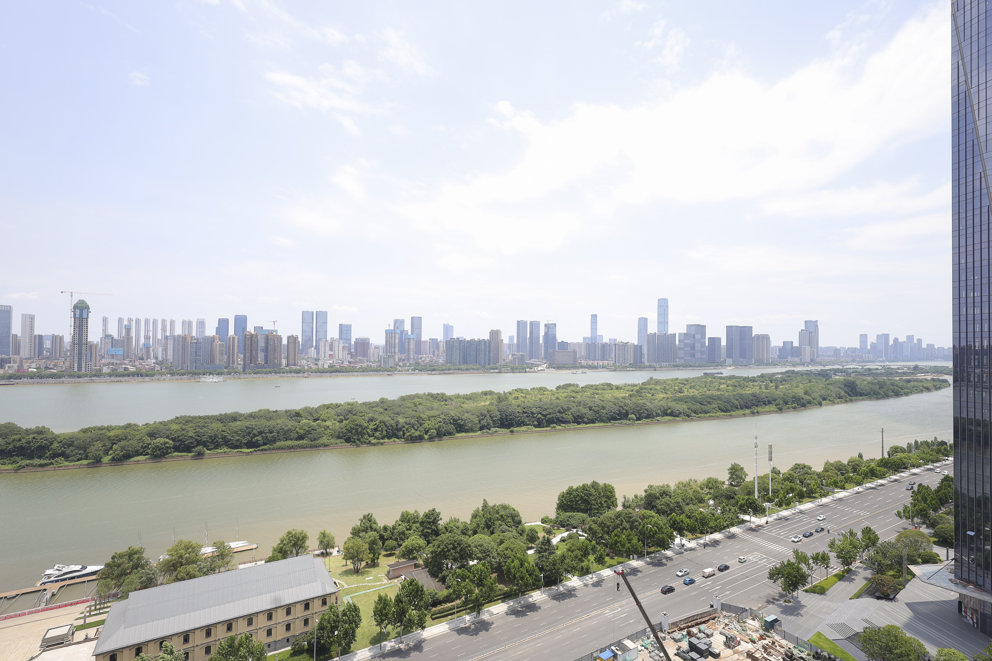 保利西海岸A区  4室2厅2卫   316.80万其他
