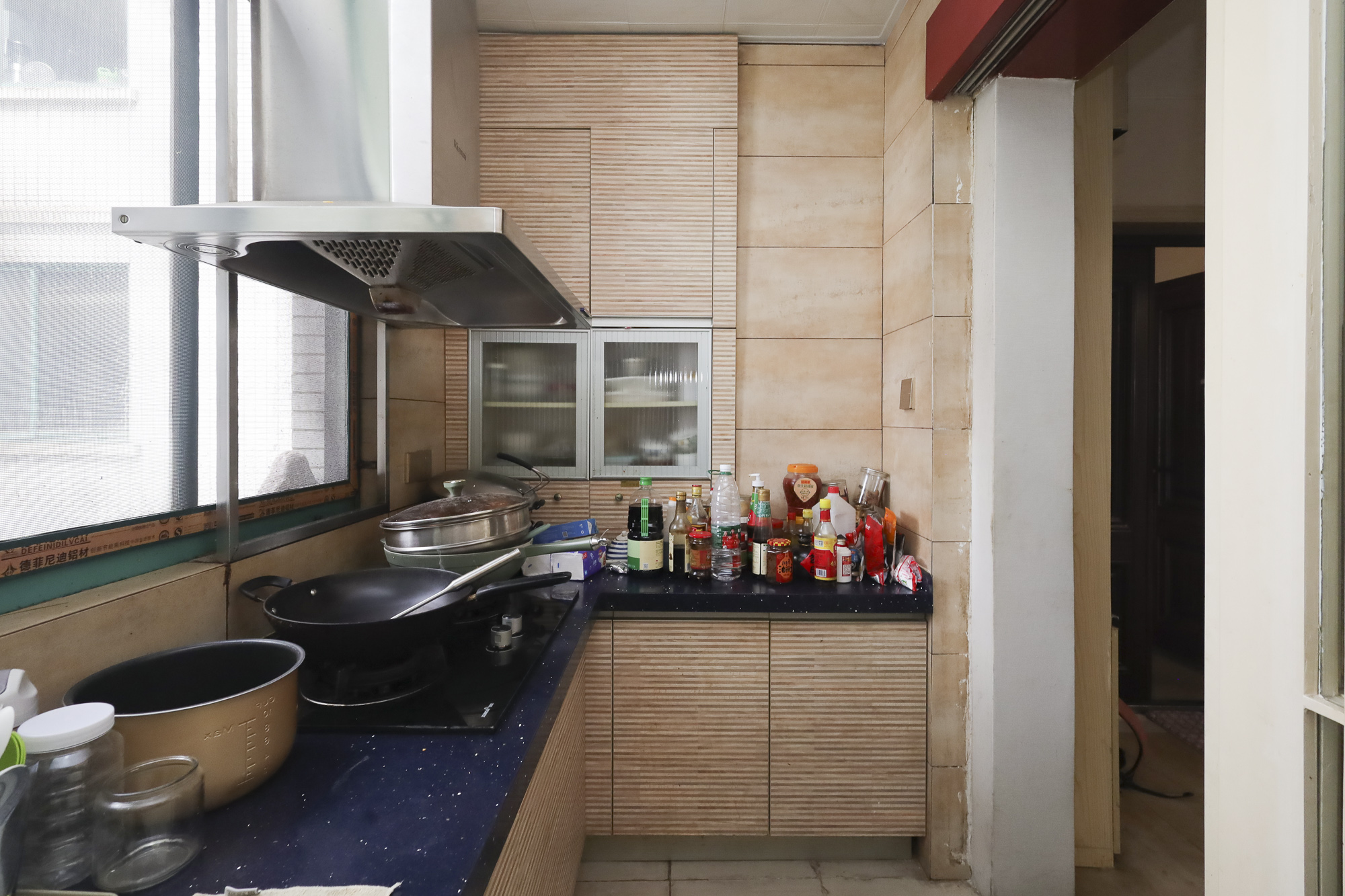 景秀江山  6室2厅3卫    260.0万 景秀江山  6室2厅3卫    260.0万厨房