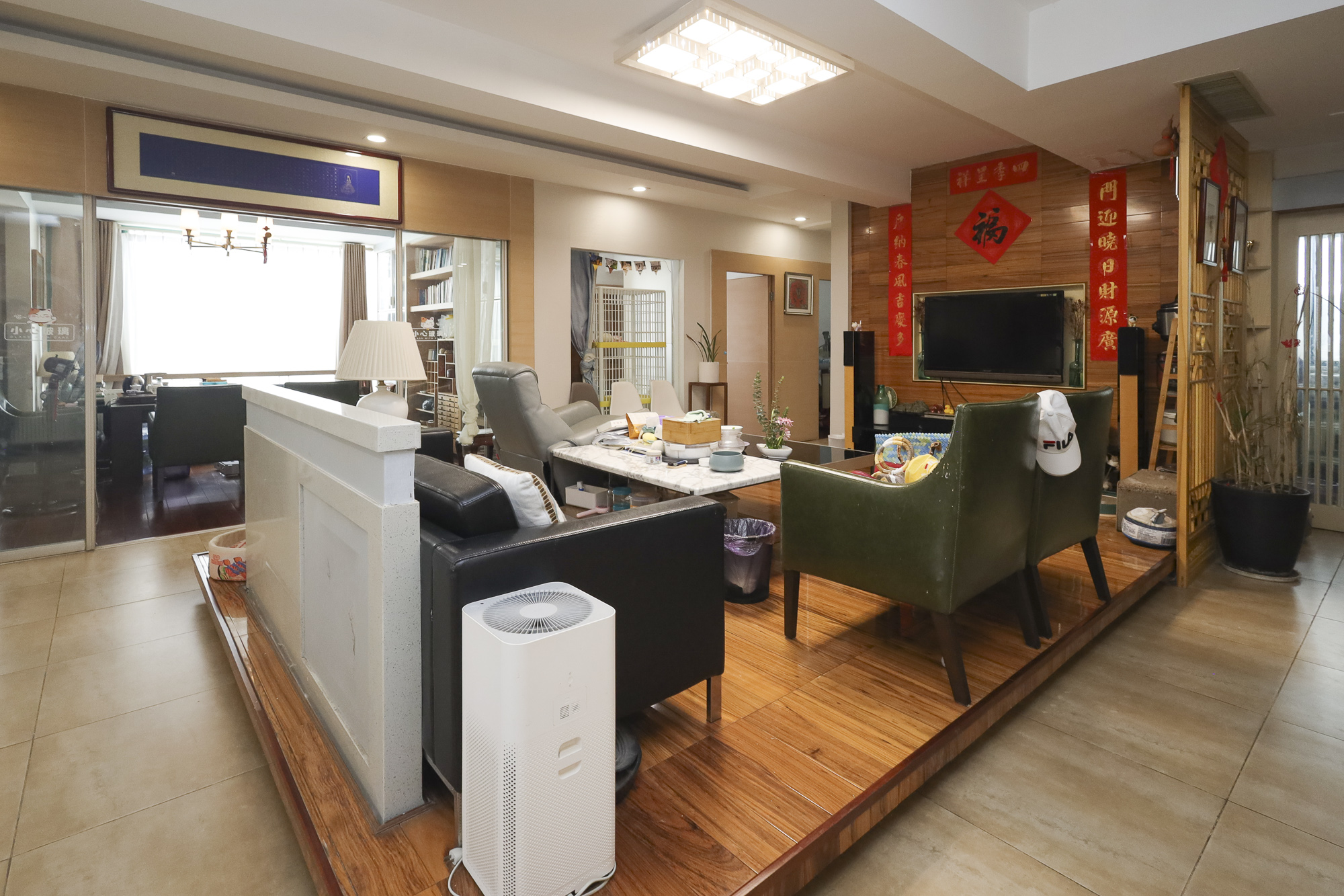 景秀江山  6室2厅3卫    260.0万 景秀江山  6室2厅3卫    260.0万客厅