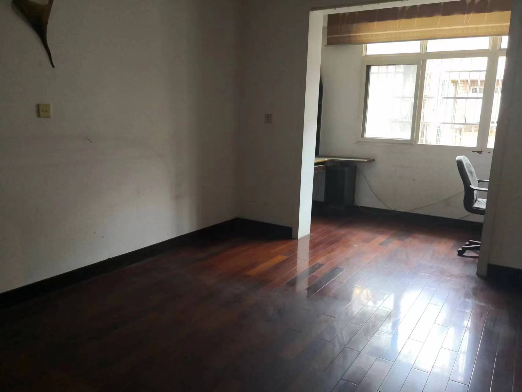 合泰大街 3室2厅2卫 36.0万 合泰大街 3室2厅2卫 36.0万室内图