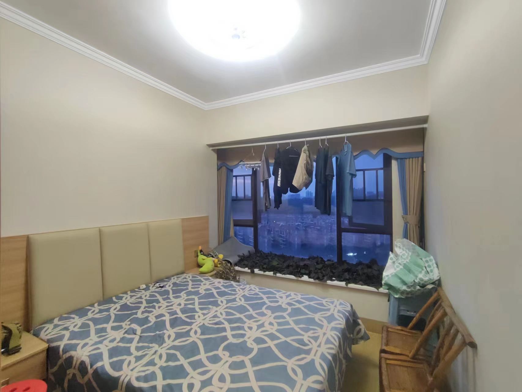 翡翠公园(北大资源) 4室2厅2卫 87.0万 翡翠公园(北大资源) 4室2厅2卫 87.0万室内图