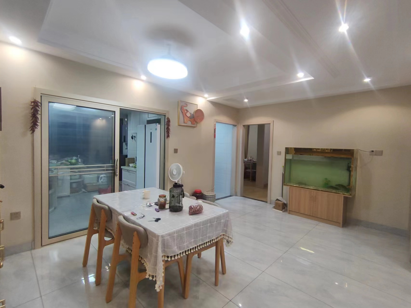 翡翠公园(北大资源) 4室2厅2卫 87.0万 翡翠公园(北大资源) 4室2厅2卫 87.0万室内图