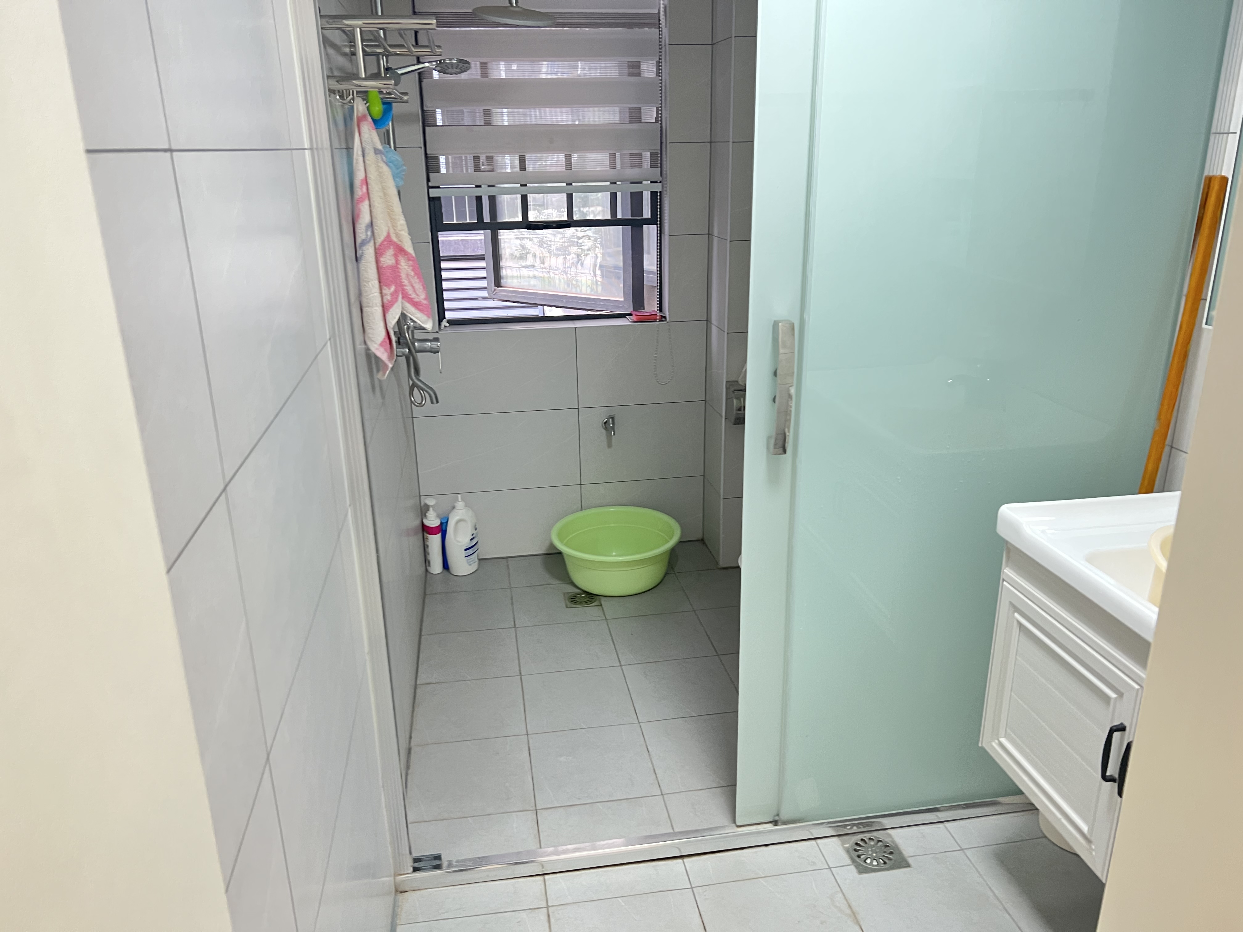 时代新城(翰林府) 6室2厅2卫 88.0万 时代新城(翰林府) 6室2厅2卫 88.0万室内图