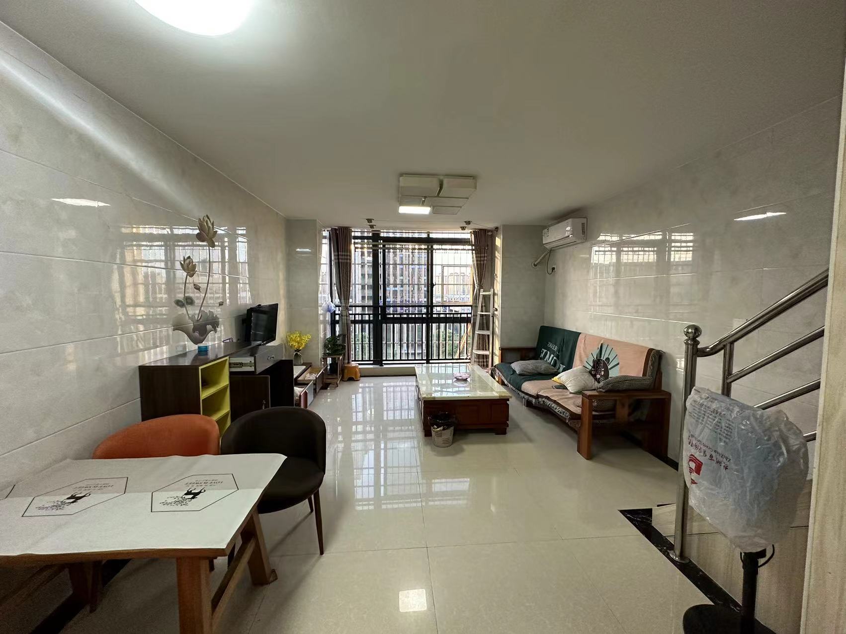 九八缔景城 2室2厅1卫 36.0万 九八缔景城 2室2厅1卫 36.0万室内图