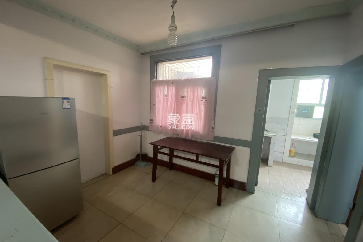 广厦新村 2室2厅1卫 27.0万 广厦新村 2室2厅1卫 27.0万室内图