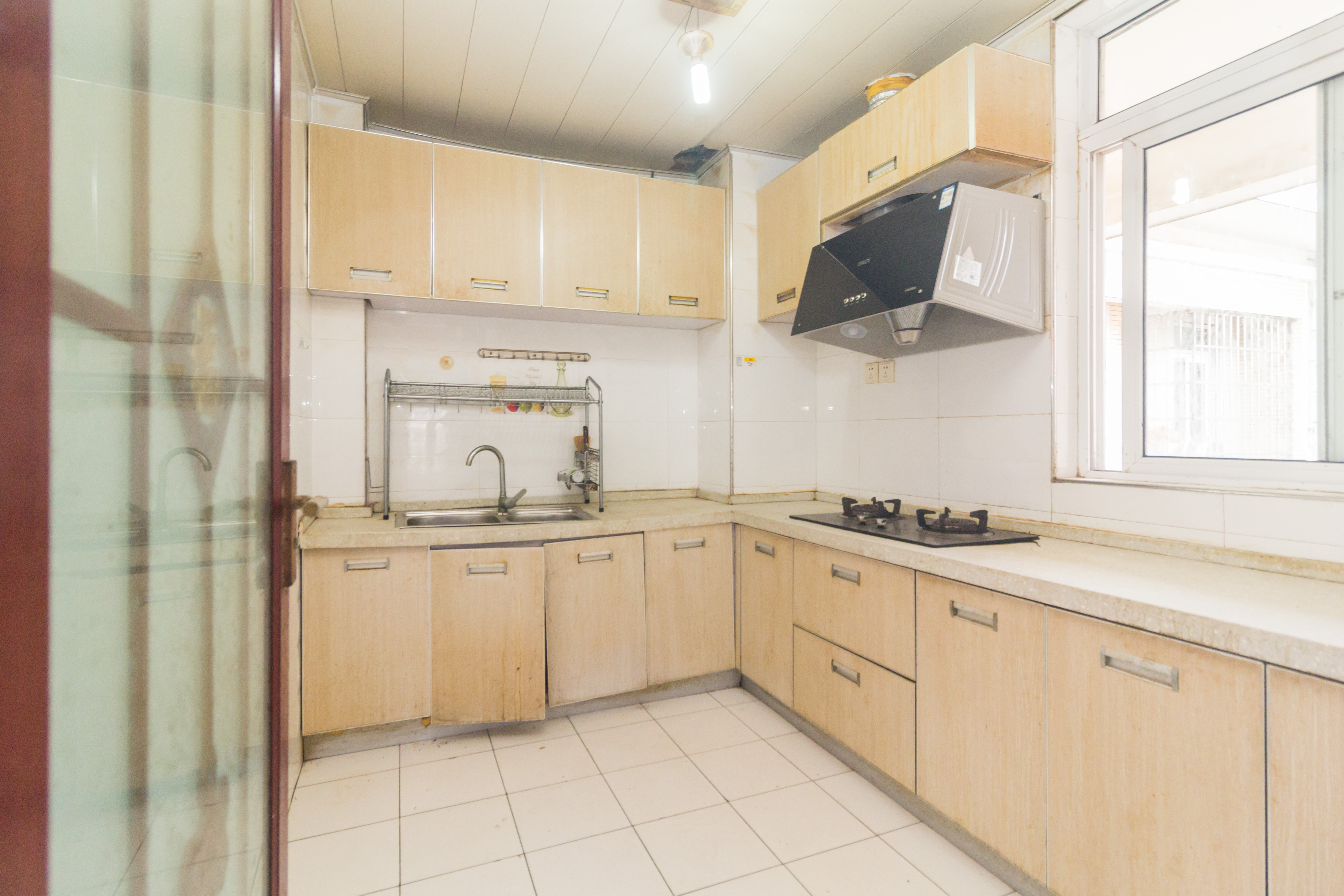 嘉盛和园 4室2厅2卫 89.0万 嘉盛和园 4室2厅2卫 89.0万厨房