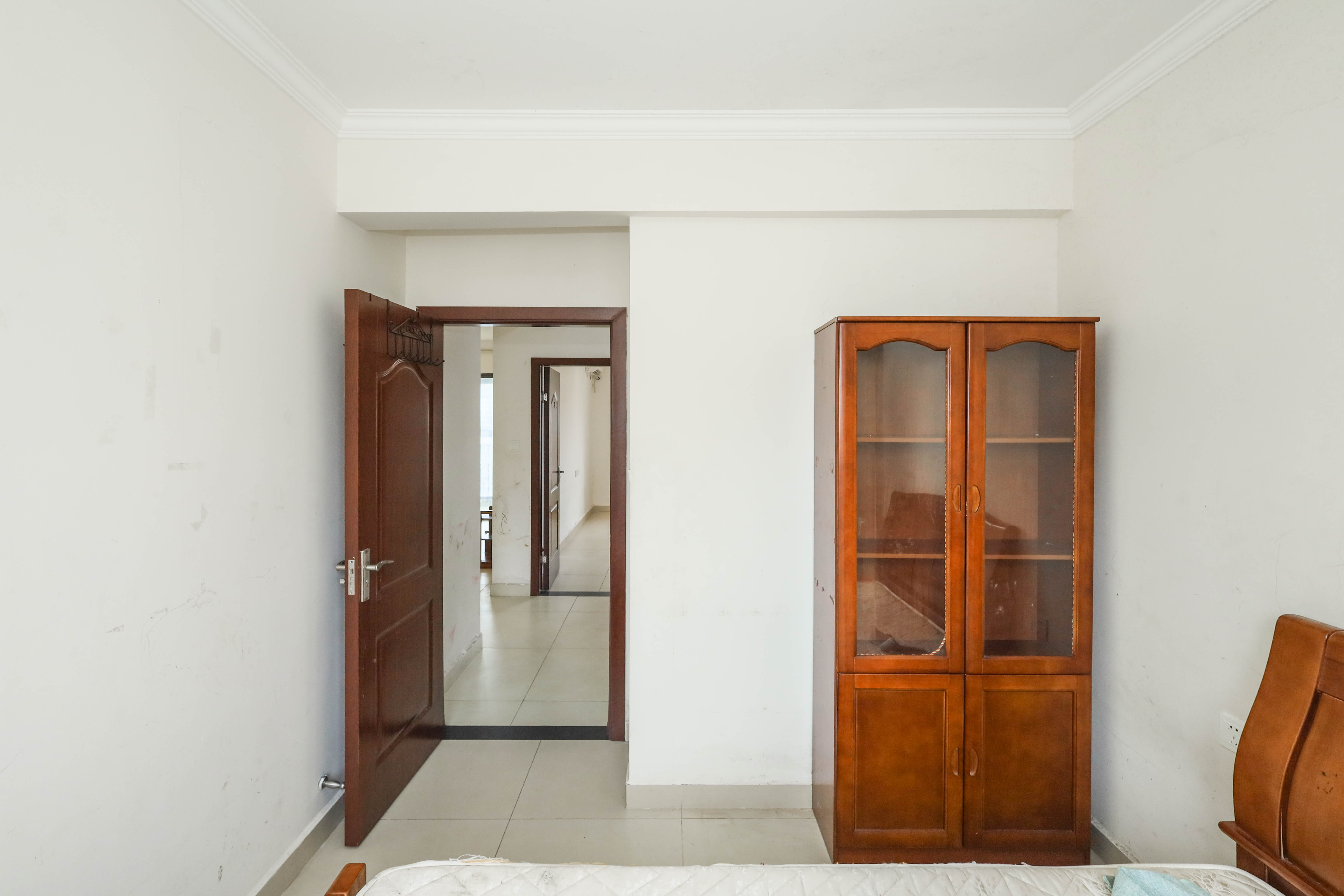 旭辉御府  3室2厅2卫    185.0万卧室