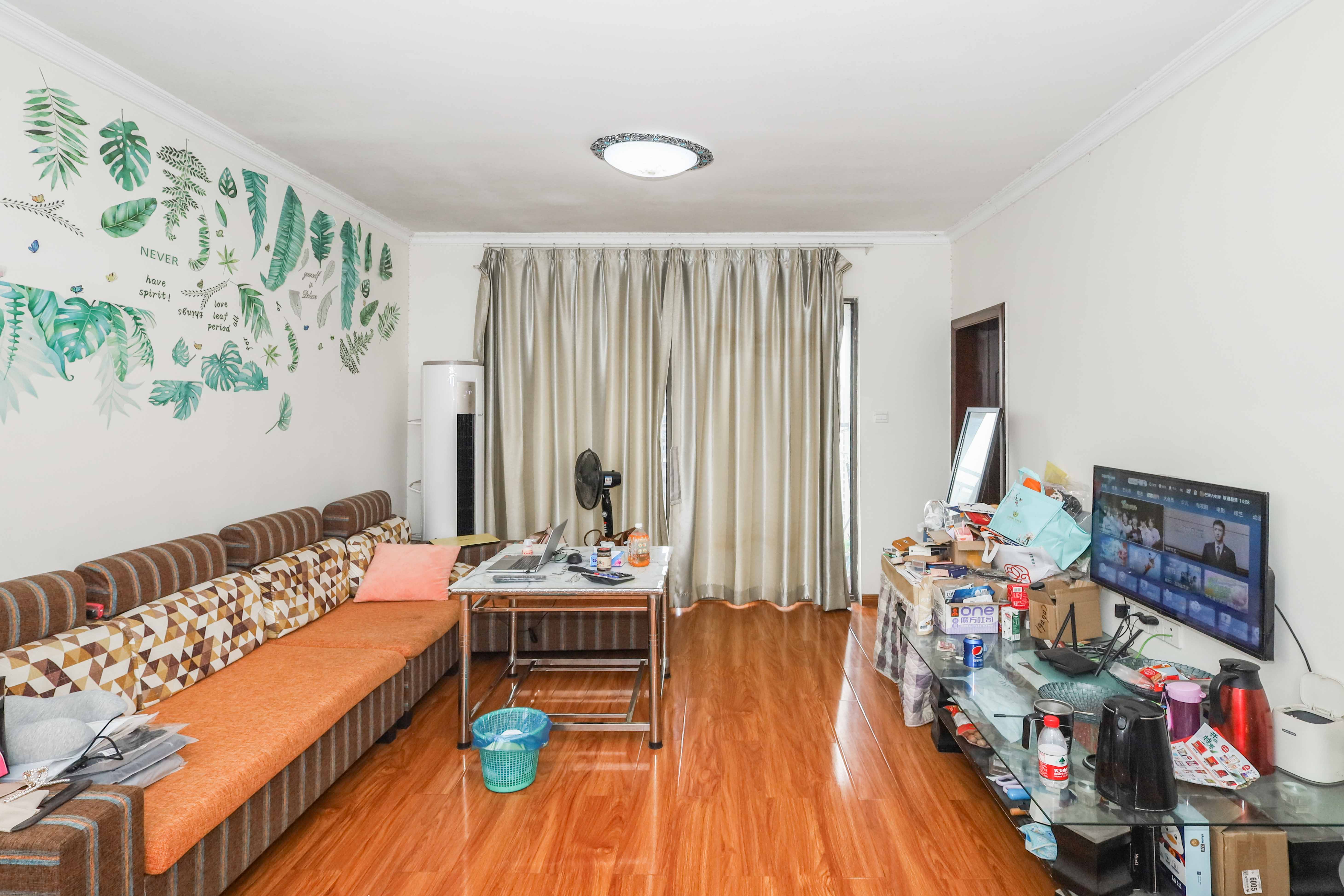 旭辉御府 3室2厅1卫 90.0万 旭辉御府 3室2厅1卫 90.0万客厅