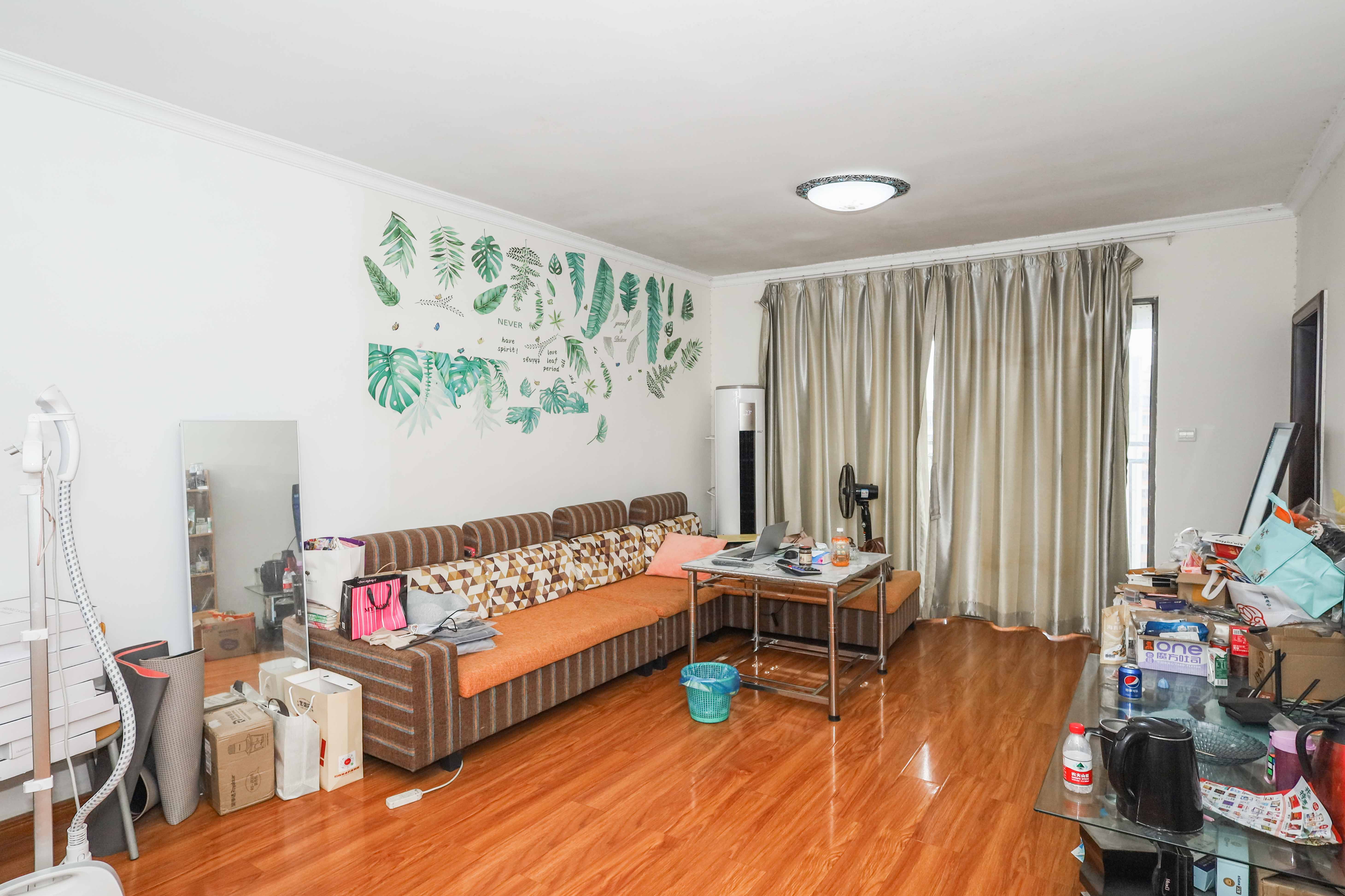 旭辉御府 3室2厅1卫 90.0万 旭辉御府 3室2厅1卫 90.0万客厅