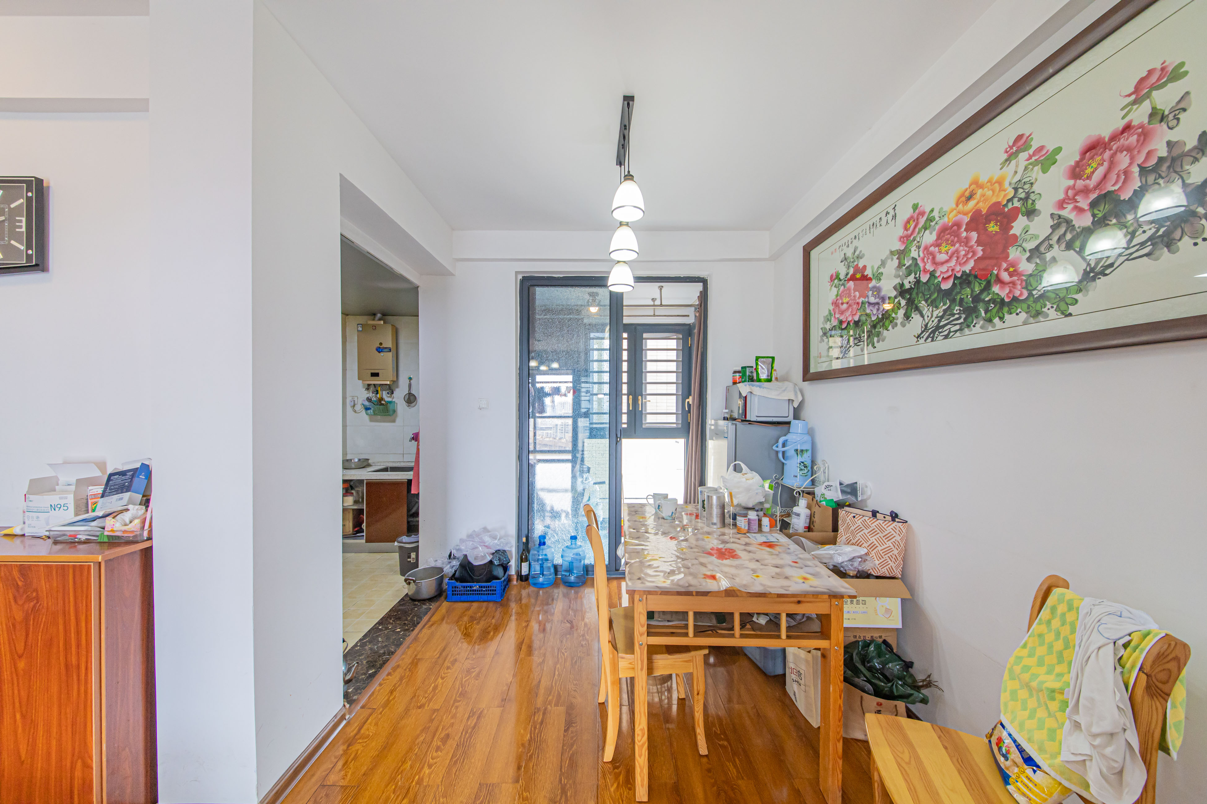 丽水熙园  3室2厅1卫    104.9万 丽水熙园  3室2厅1卫    104.9万客厅