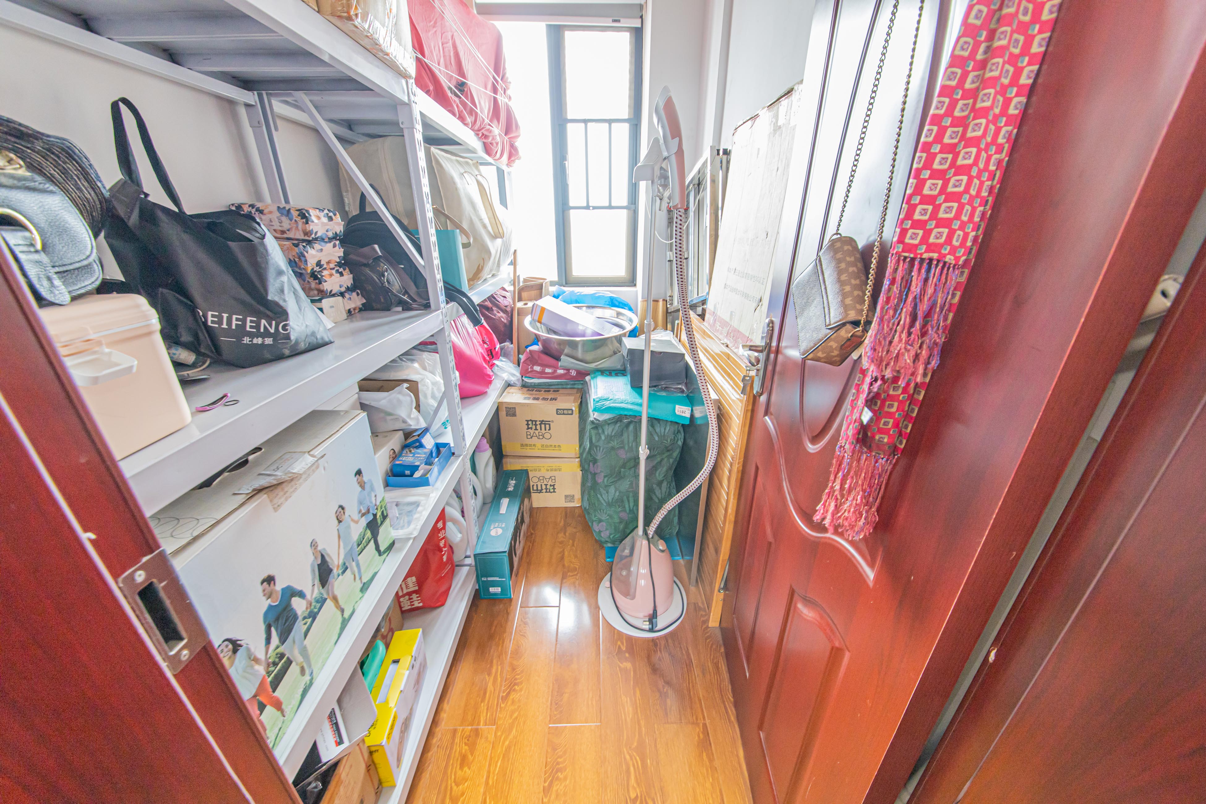 丽水熙园  3室2厅1卫    104.9万 丽水熙园  3室2厅1卫    104.9万卫生间