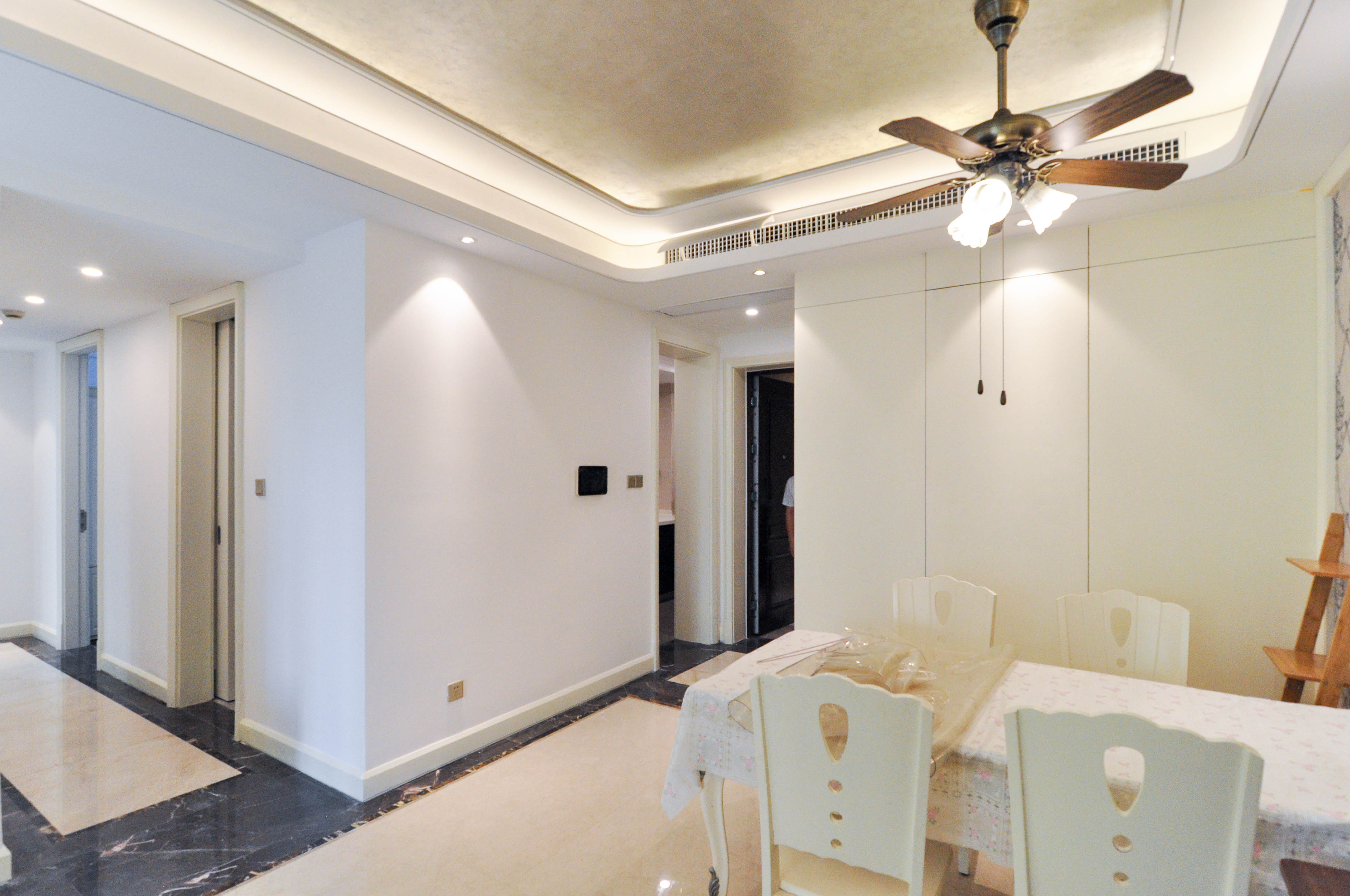 梅溪湖金茂府（金茂广场）（金茂览秀城）  3室2厅2卫    237.8万其他