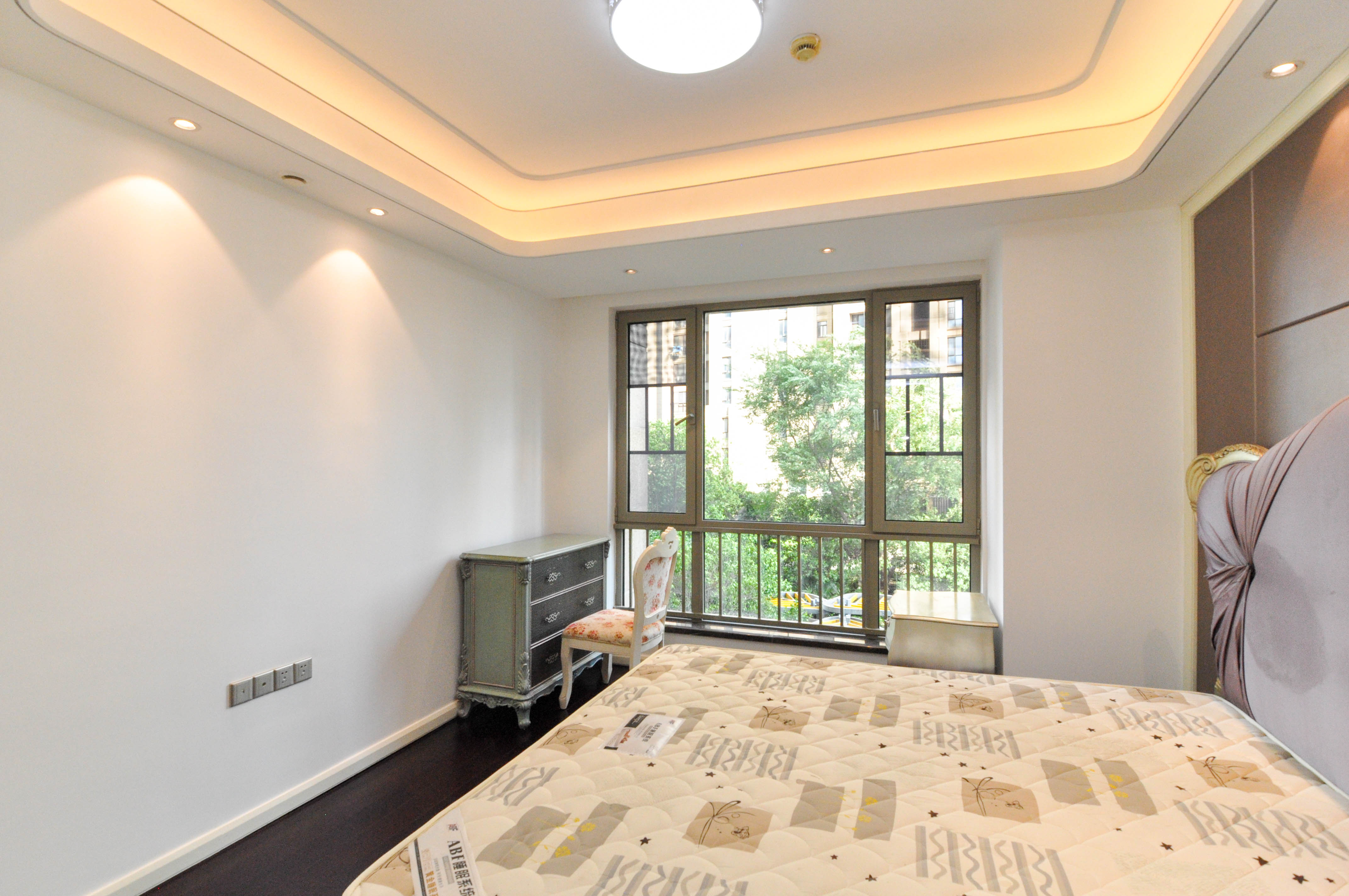 梅溪湖金茂府（金茂广场）（金茂览秀城）  3室2厅2卫    237.8万其他