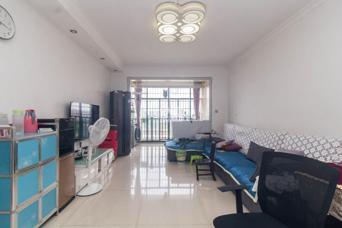 博雅湘水湾  2室2厅1卫    49.8万 博雅湘水湾  2室2厅1卫    49.8万客厅