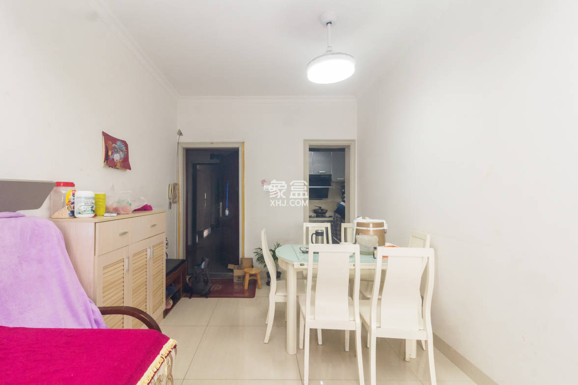 博雅湘水湾  2室2厅1卫    49.8万 博雅湘水湾  2室2厅1卫    49.8万客厅