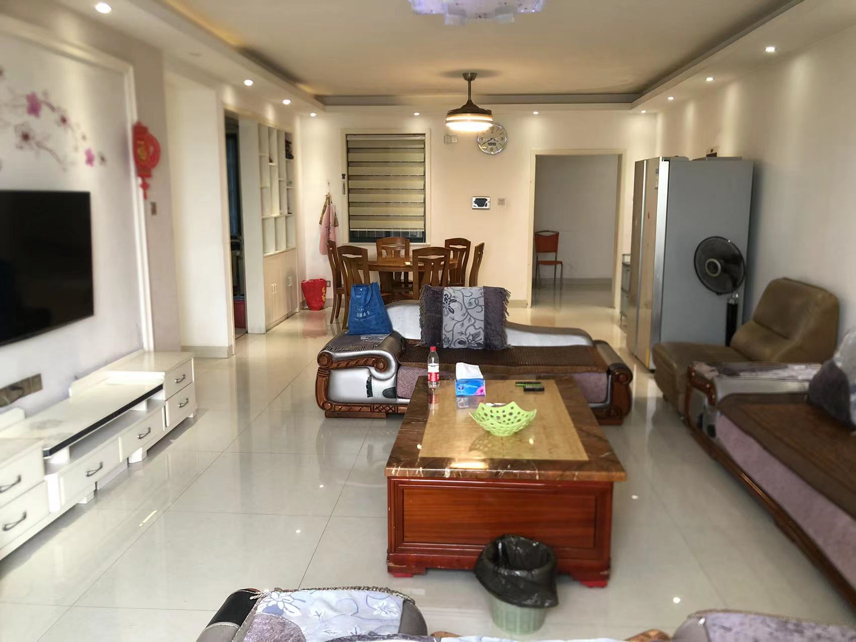 天鹅湖1号 4室2厅2卫 85.0万 天鹅湖1号 4室2厅2卫 85.0万室内图