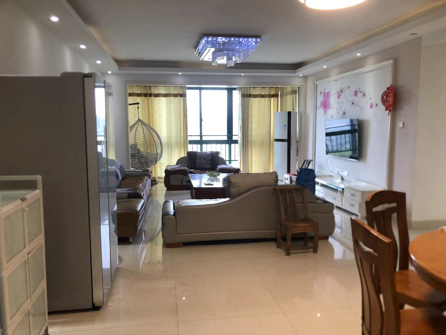 天鹅湖1号 4室2厅2卫 85.0万 天鹅湖1号 4室2厅2卫 85.0万室内图