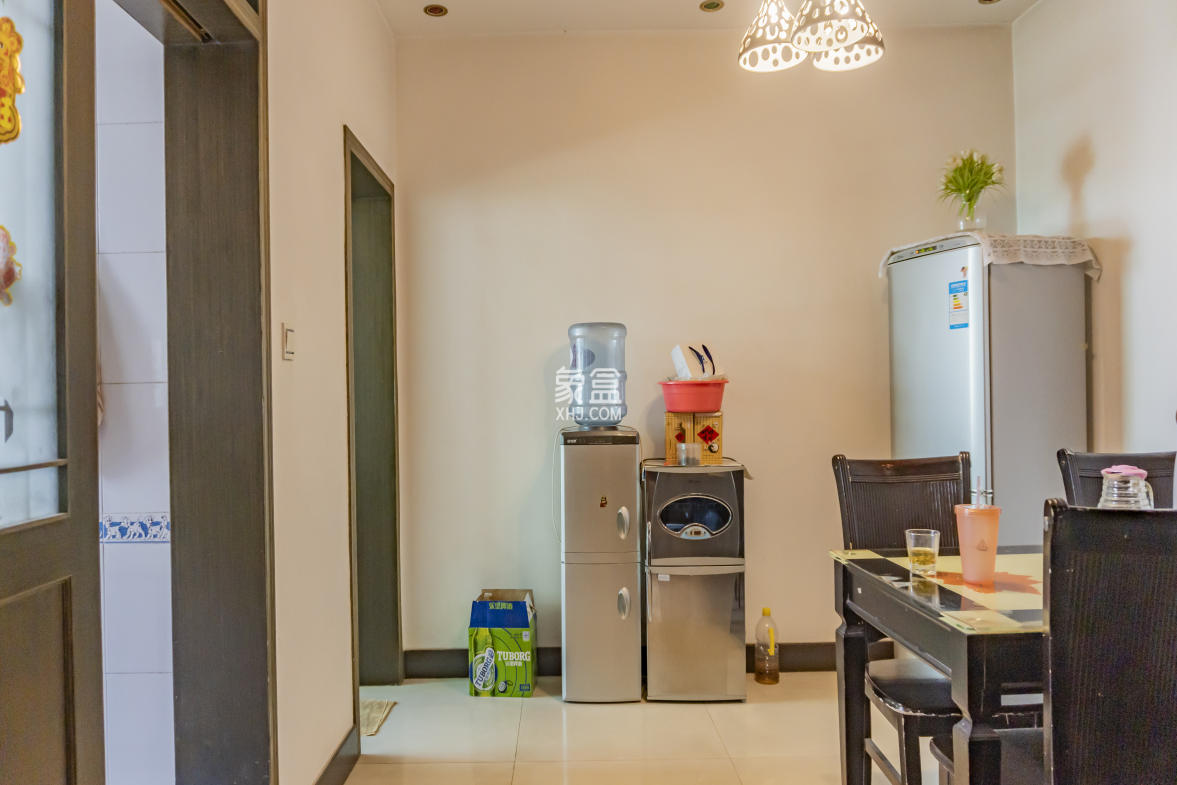 银竹苑小区  3室2厅1卫   42.80万 银竹苑小区  3室2厅1卫   42.80万室内图