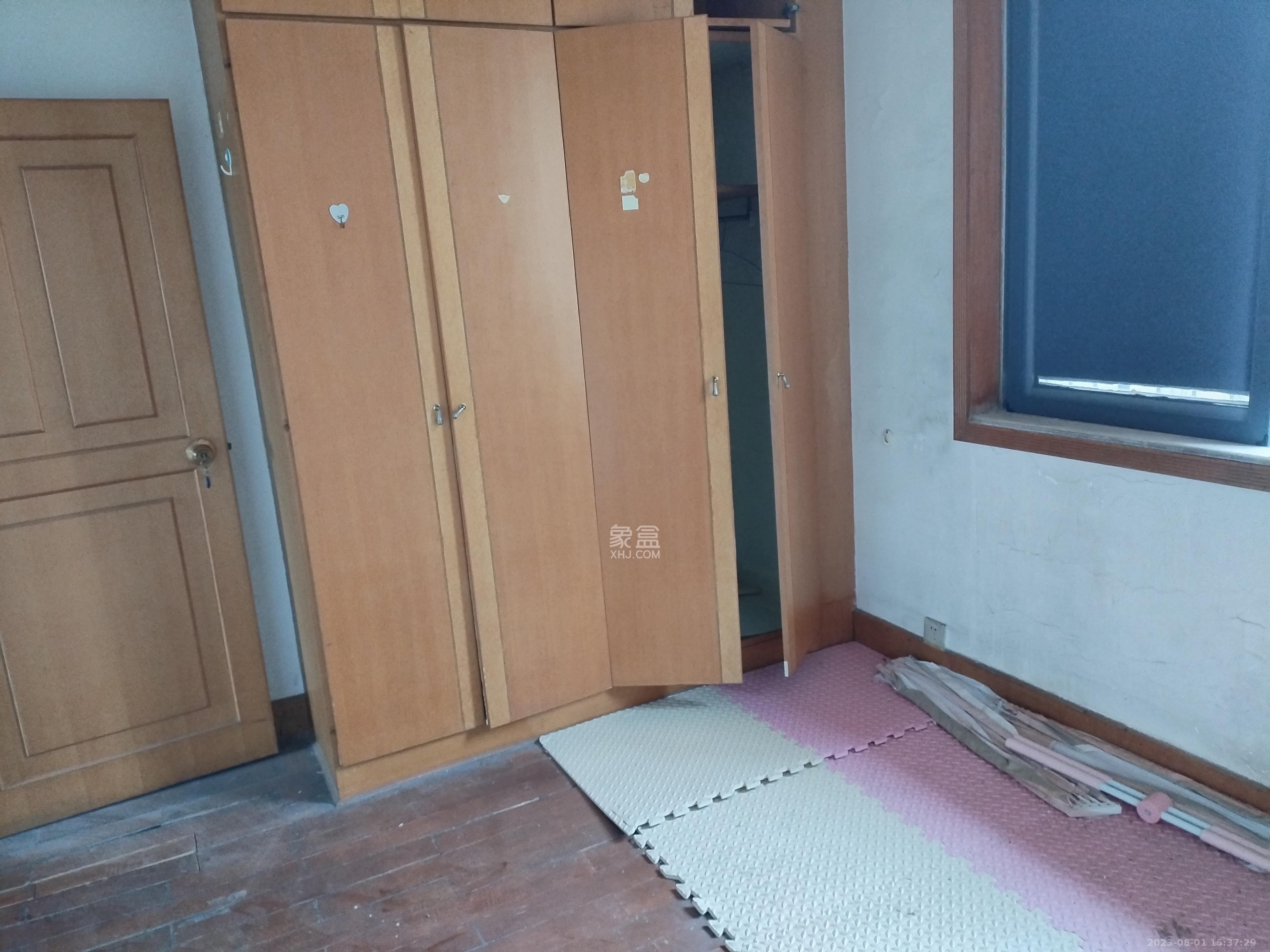 兰景花园  3室2厅1卫   1400.00元/月室内图
