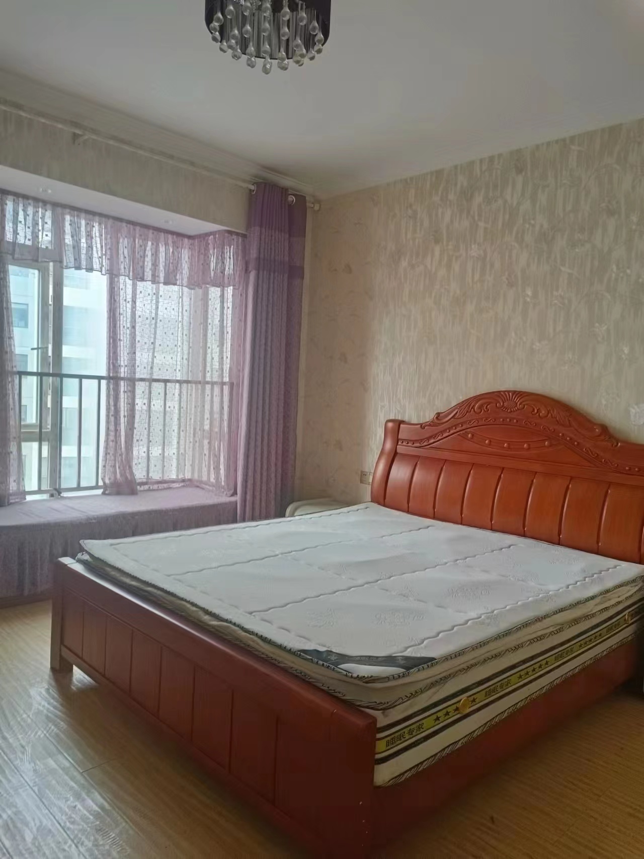 远大生态风景  3室2厅2卫   2600.00元/月室内图