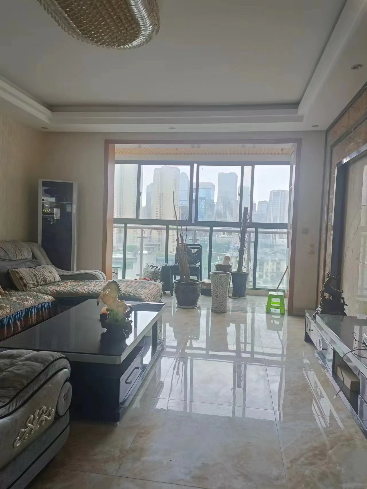 远大生态风景  3室2厅2卫   2600.00元/月室内图