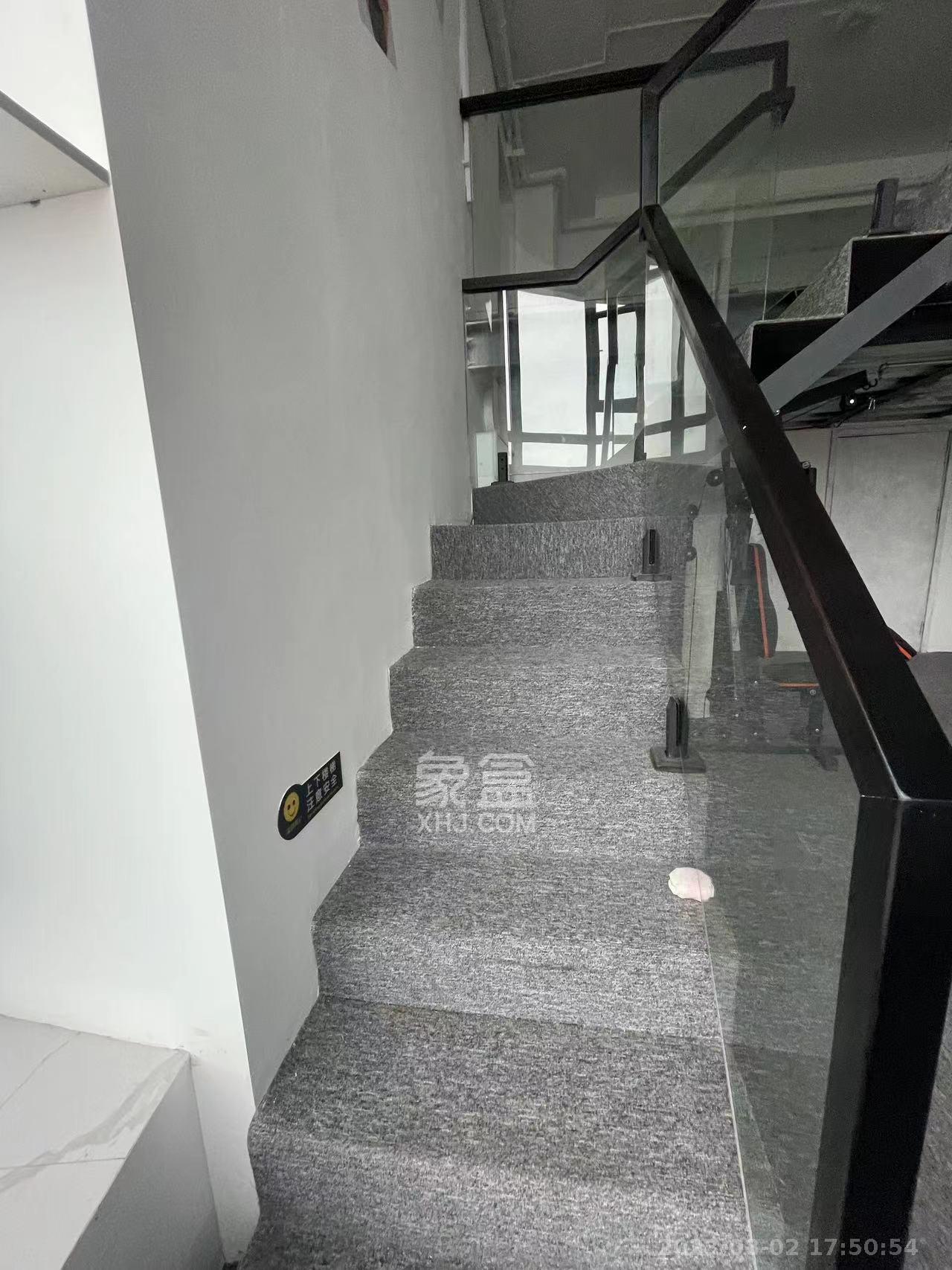 明昇壹城（明昇时代广场）三期  1室1厅1卫   4000.00元/月室内图