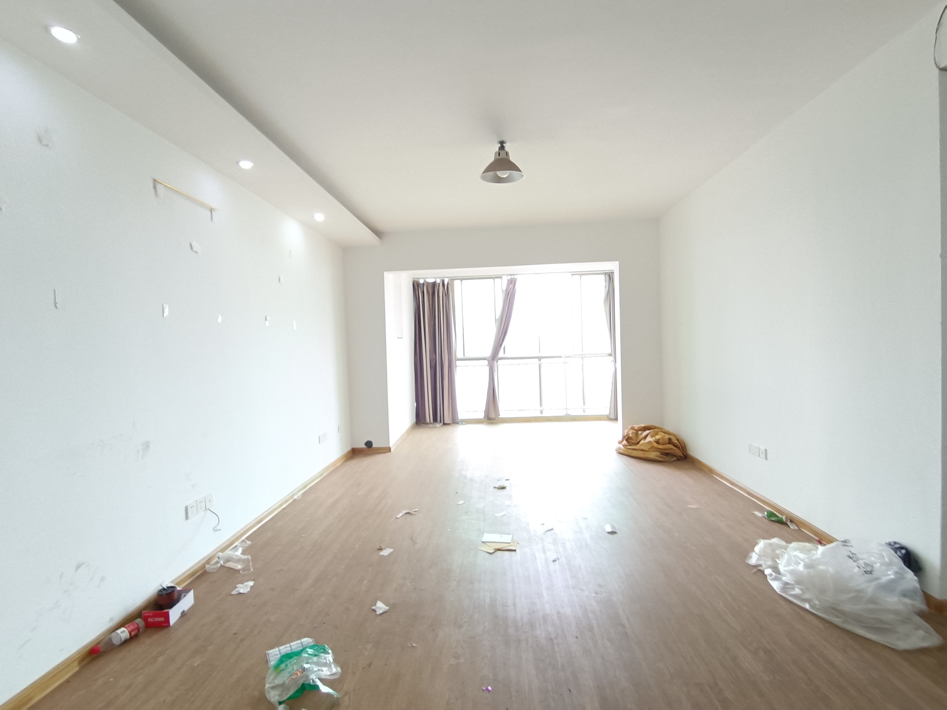 华亿明珠  0室0厅0卫   2700.00元/月室内图