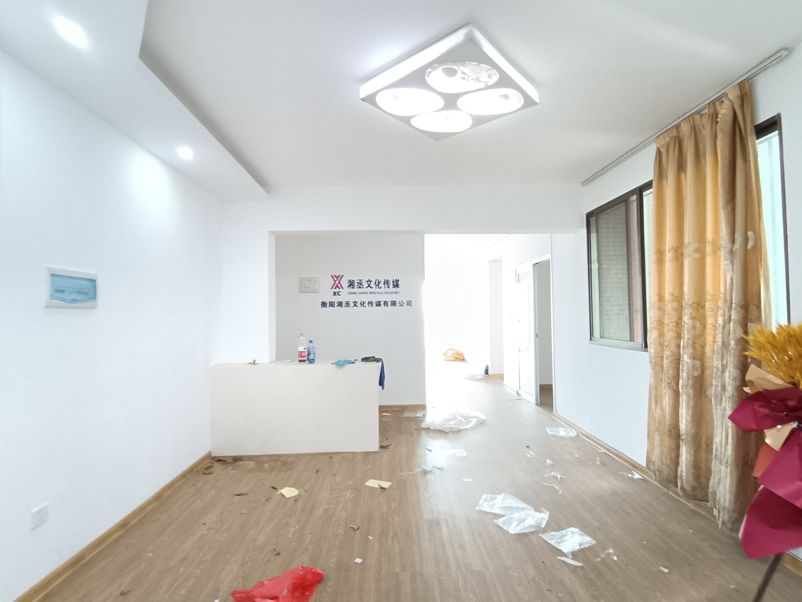 华亿明珠  0室0厅0卫   2700.00元/月室内图