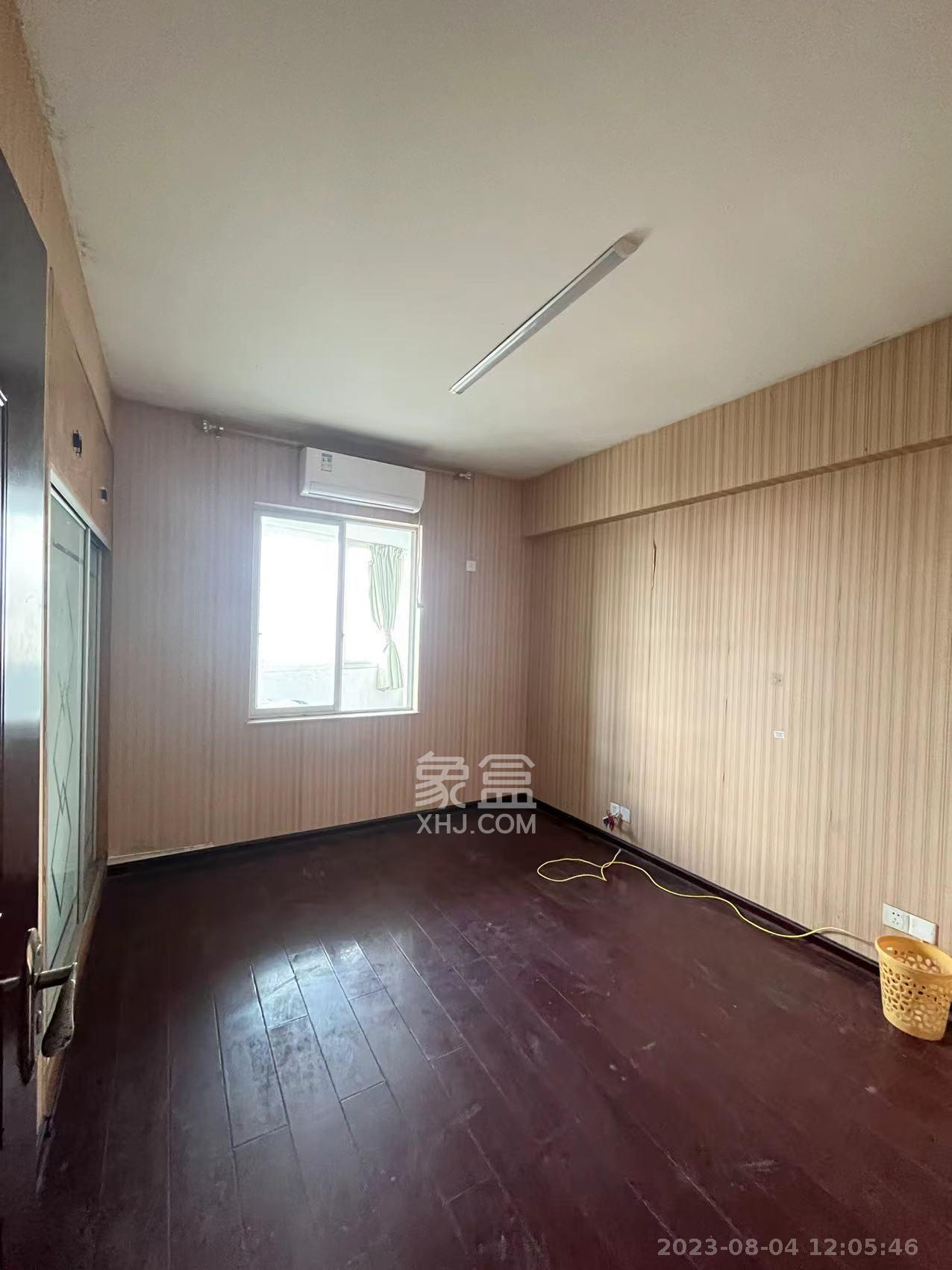 兴威名座  3室2厅2卫   4500.00元/月室内图