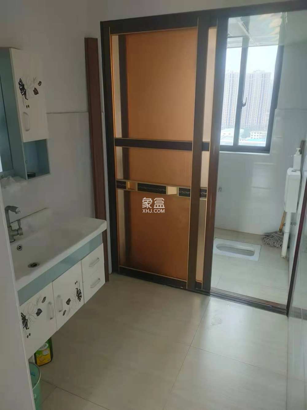中天维益家园  3室2厅1卫   1800.00元/月室内图