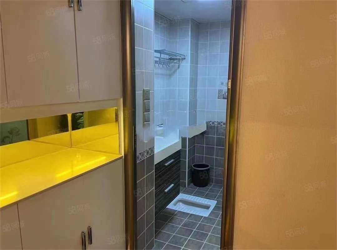 巴陵壹号  1室1厅1卫   1500.00元/月室内图