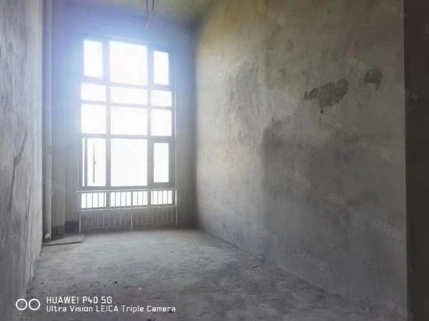 恒大滨河左岸  1室1厅1卫   1600.00元/月室内图