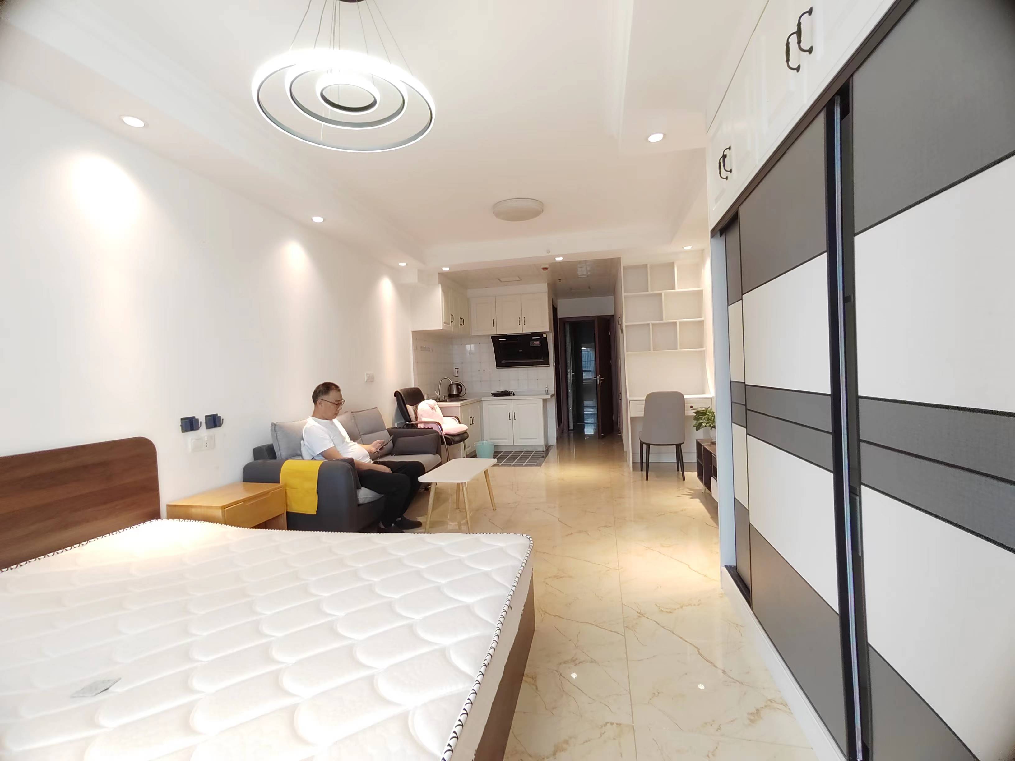 恒大滨河左岸  1室1厅1卫   1500.00元/月室内图